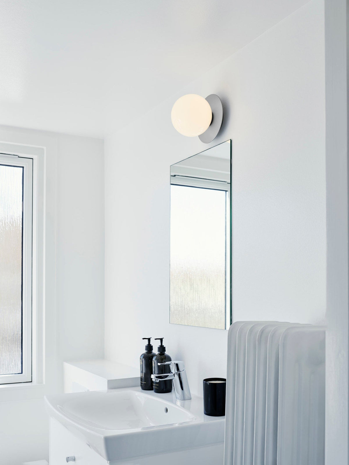 Irinor Premium Nordic Art Brass Wall Lamp