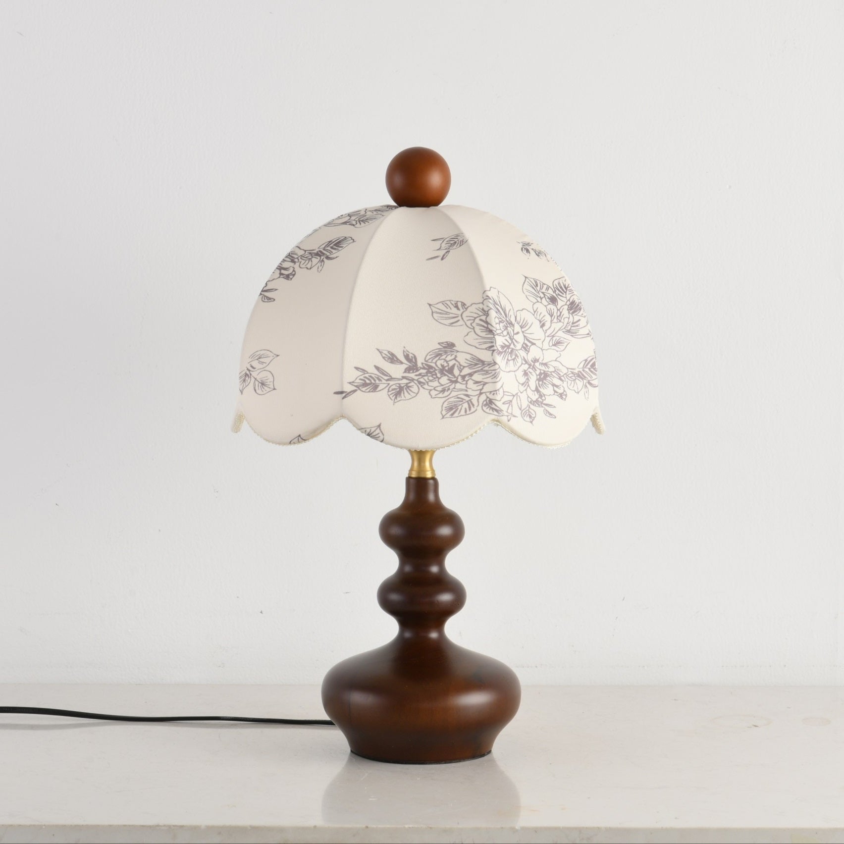 Cirirette Vintage Table Lamp