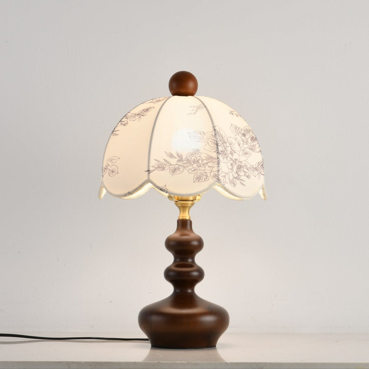 Cirirette Vintage Table Lamp