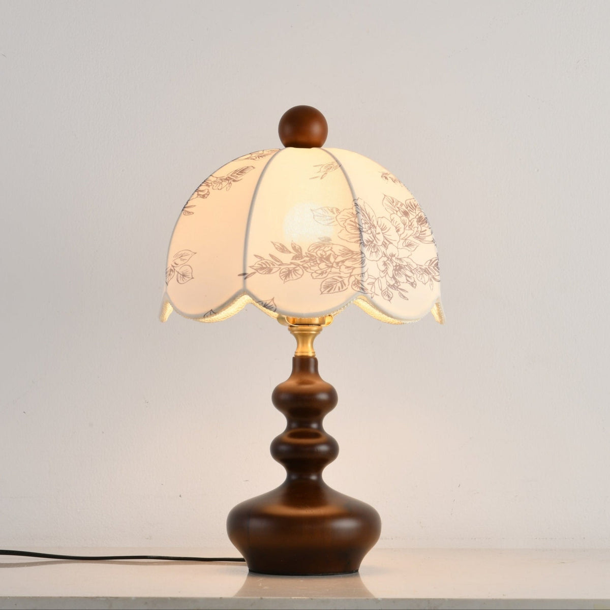 Cirirette Vintage Table Lamp