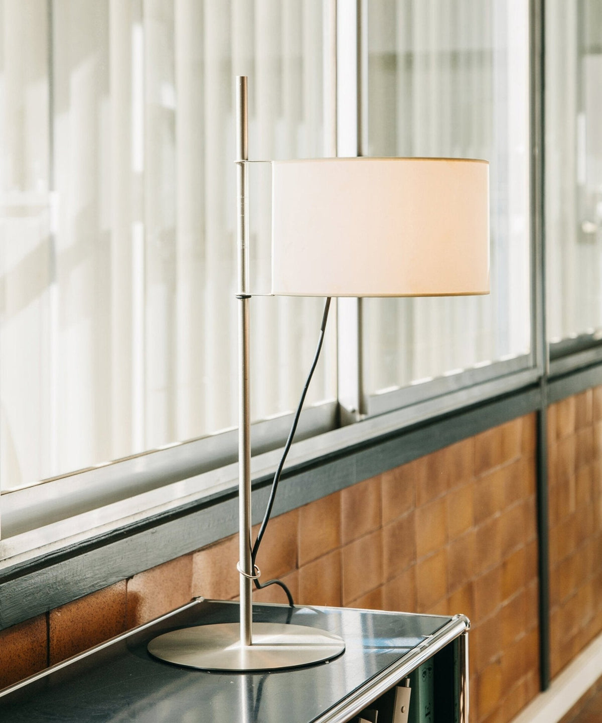 Landon Minimalist Table Lamp