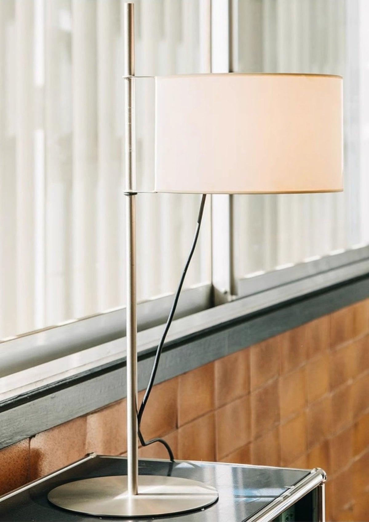 Landon Minimalist Table Lamp