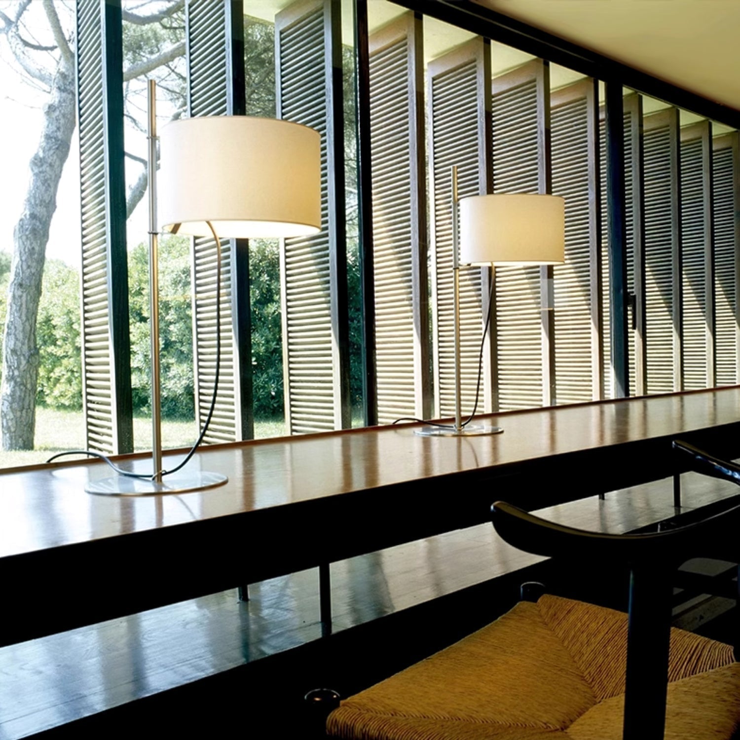 Landon Minimalist Table Lamp