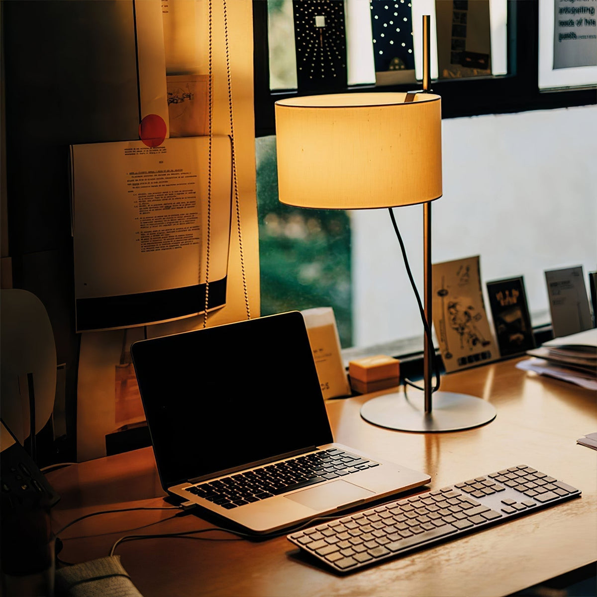 Landon Minimalist Table Lamp