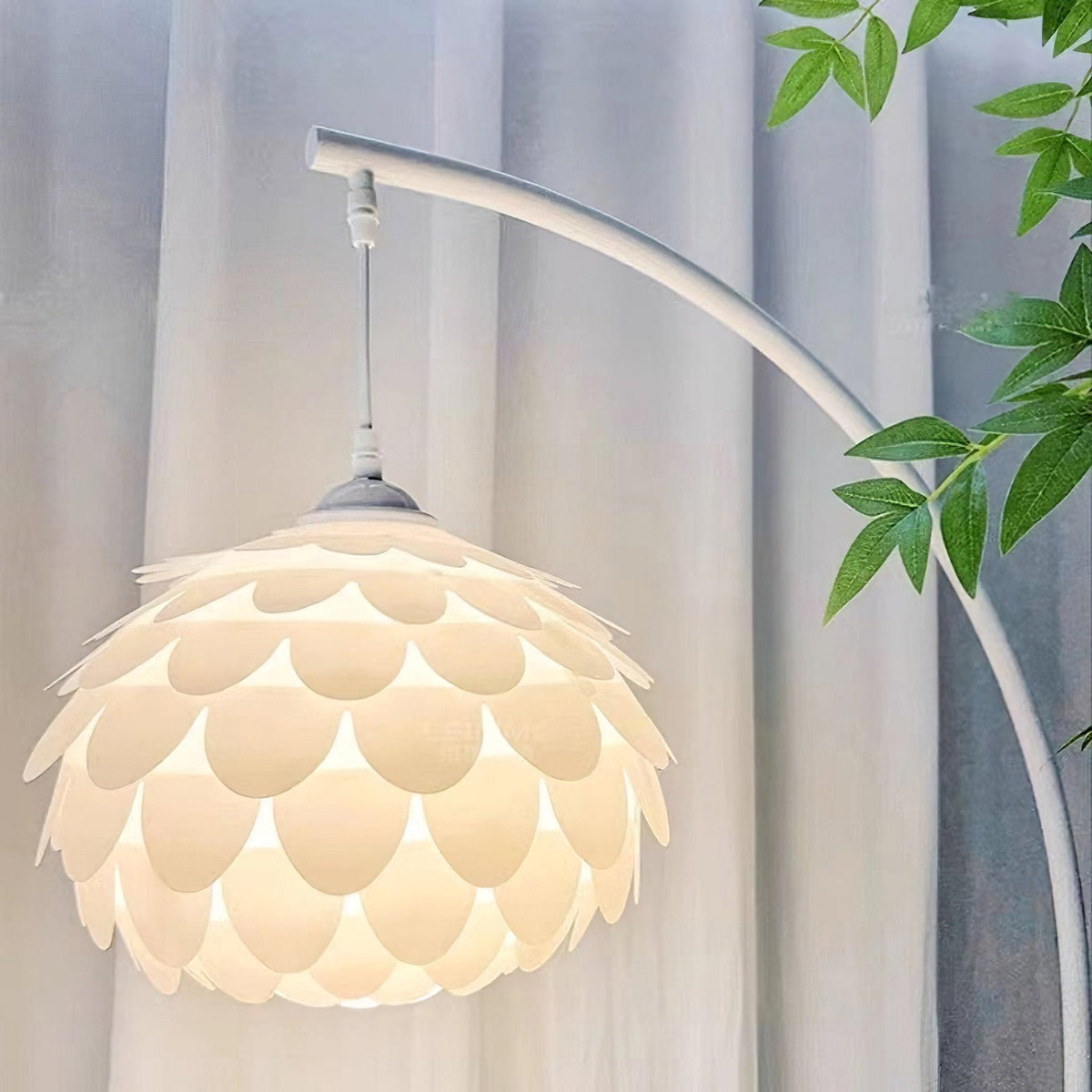 Reneena Modern Floor Lamp