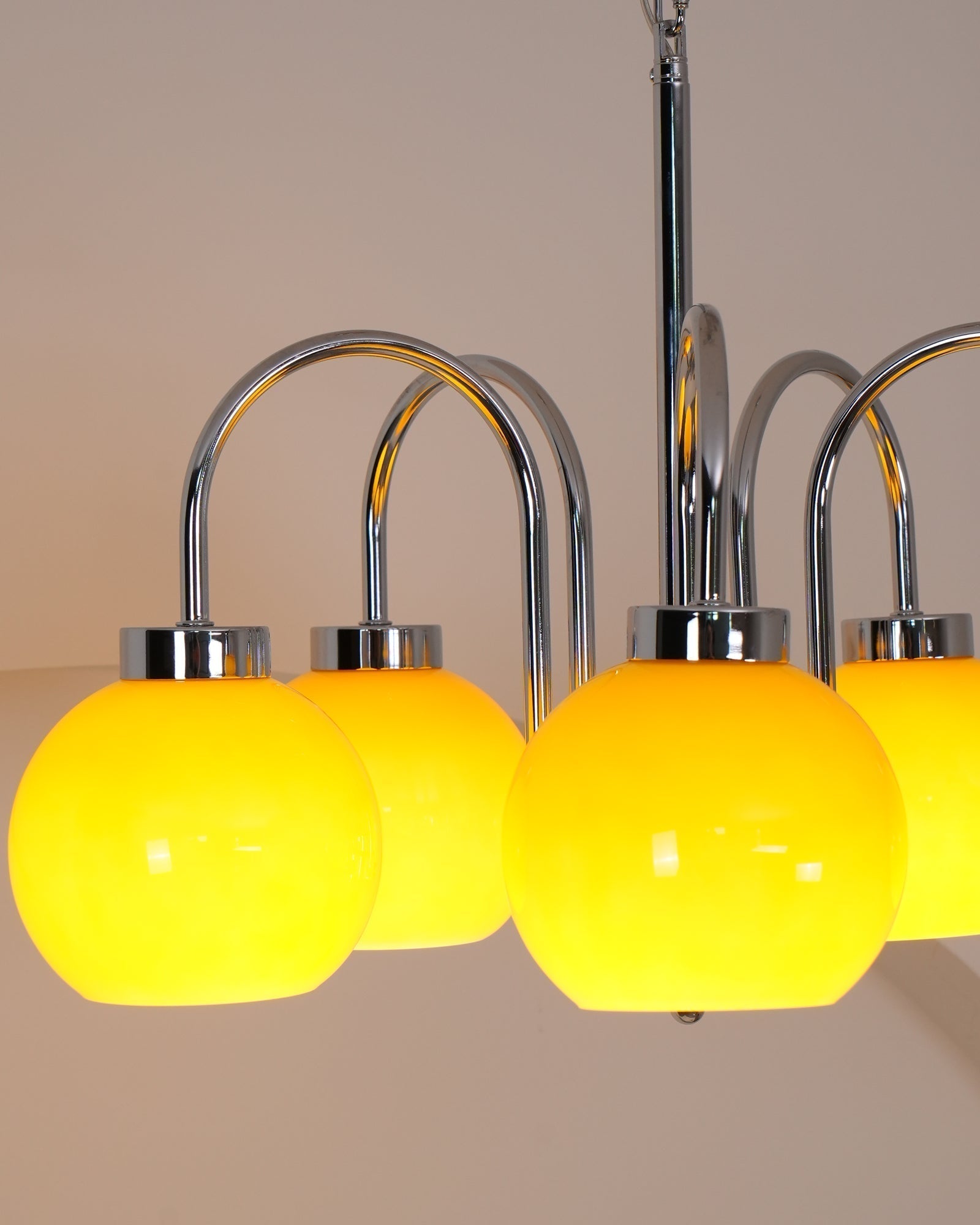 Liororian Chandelier Yellow Glass Globes