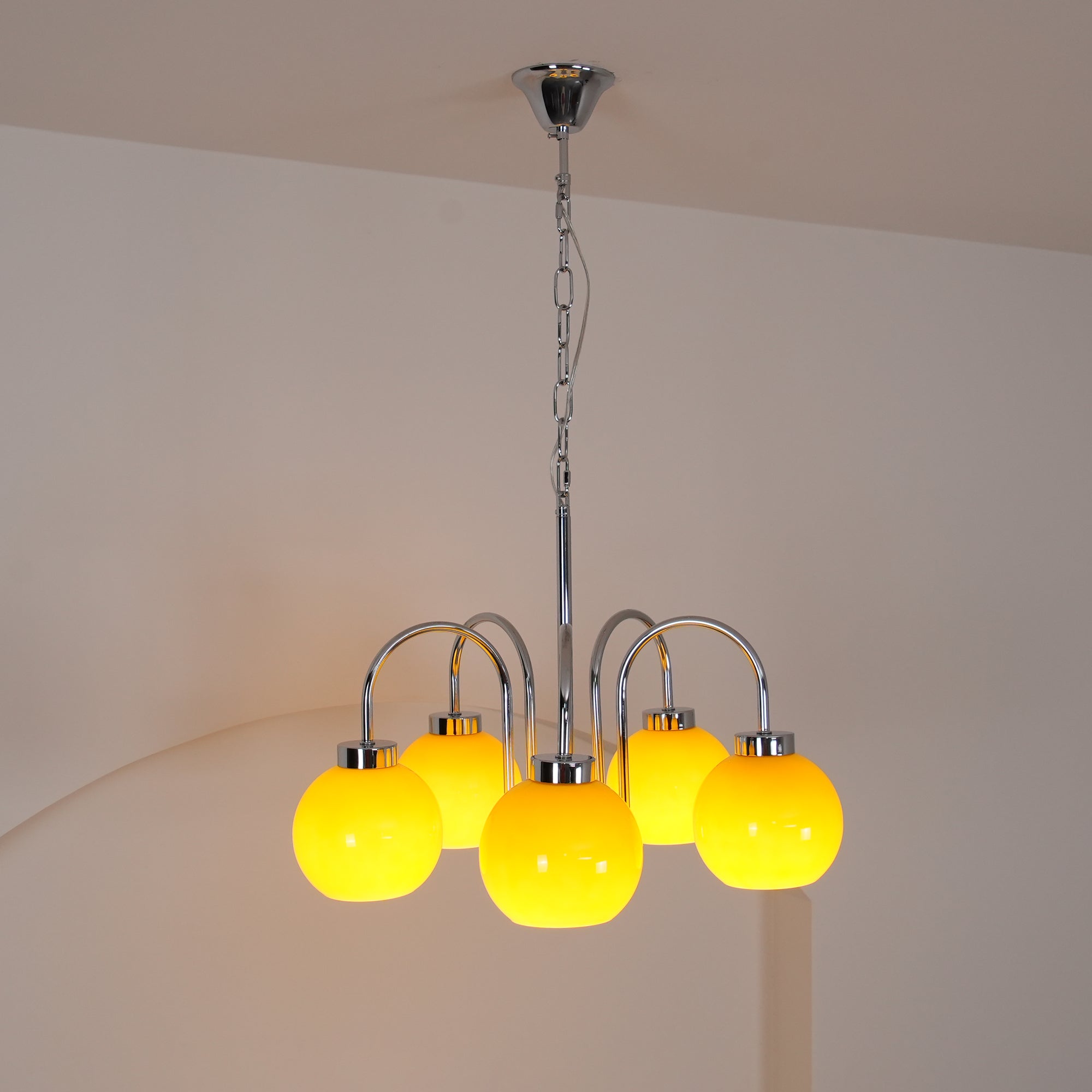 Liororian Chandelier Yellow Glass Globes