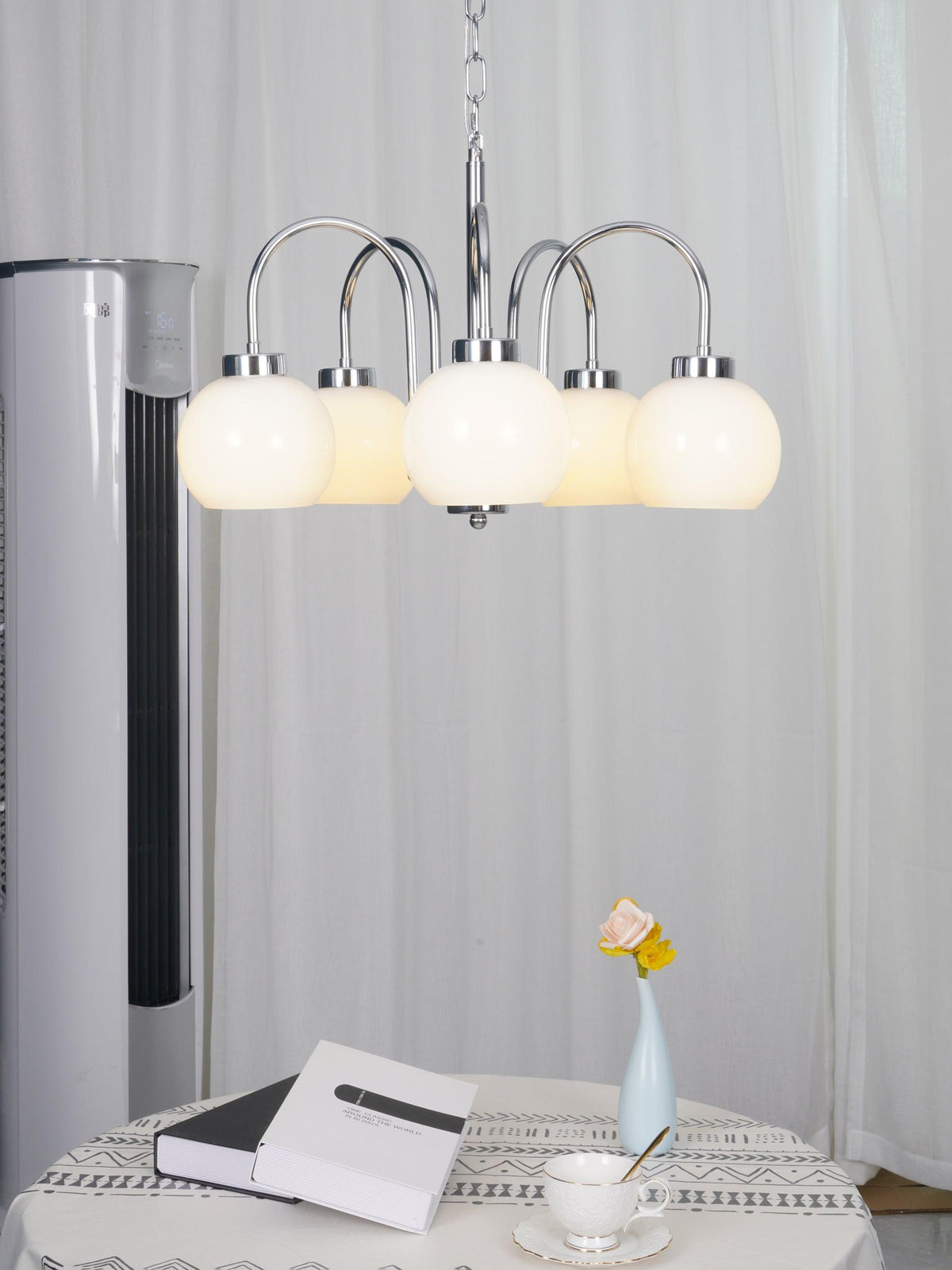 Liororian Chandelier Yellow Glass Globes