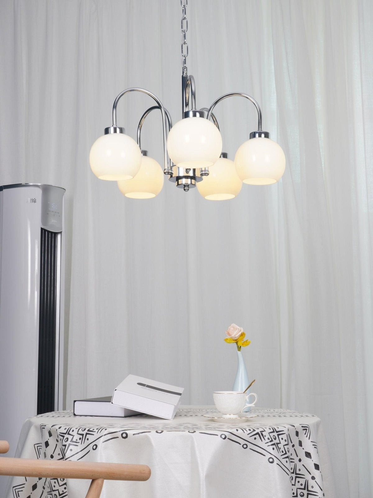Liororian Chandelier Yellow Glass Globes