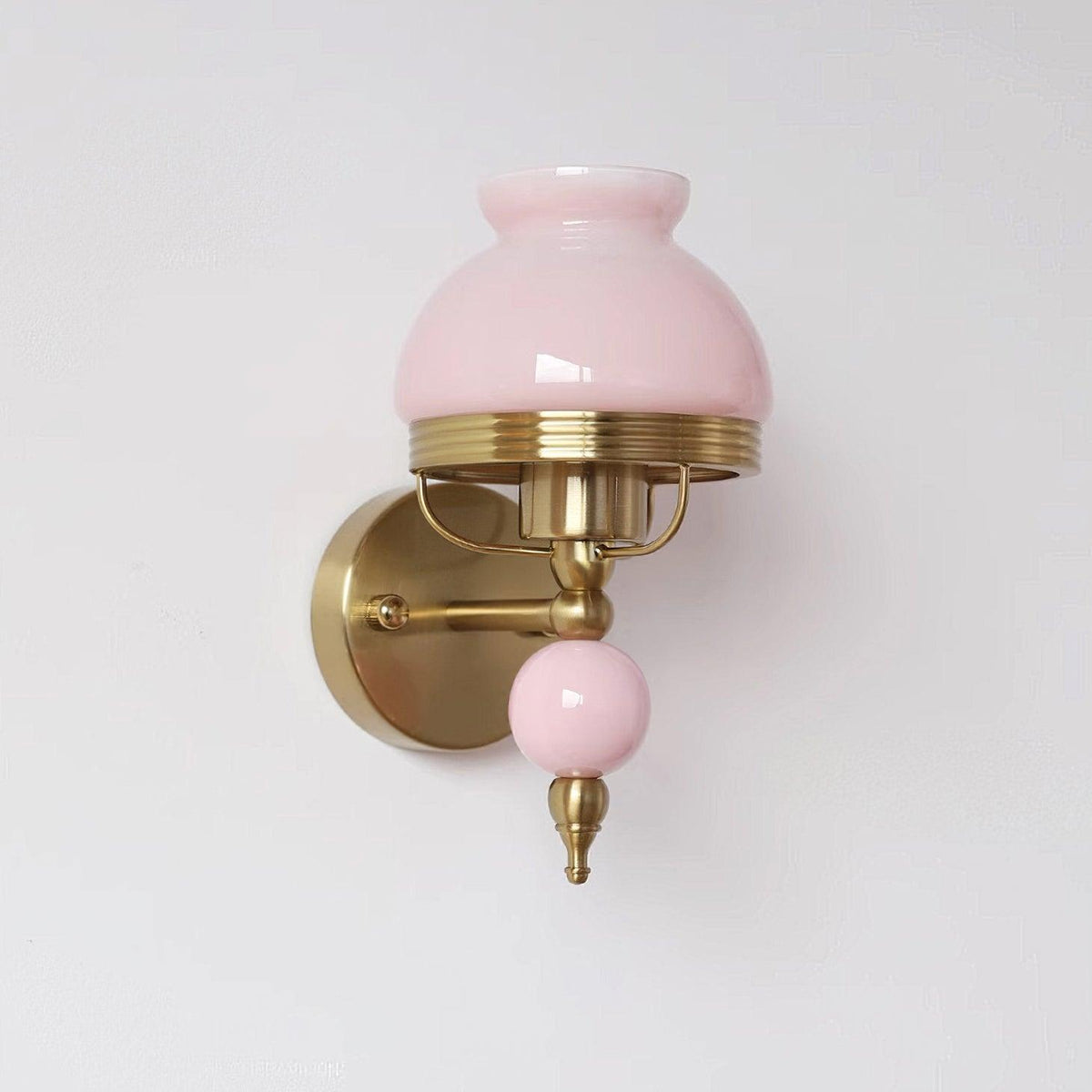Ilaeara Premium Elegance Glass Wall Lamp