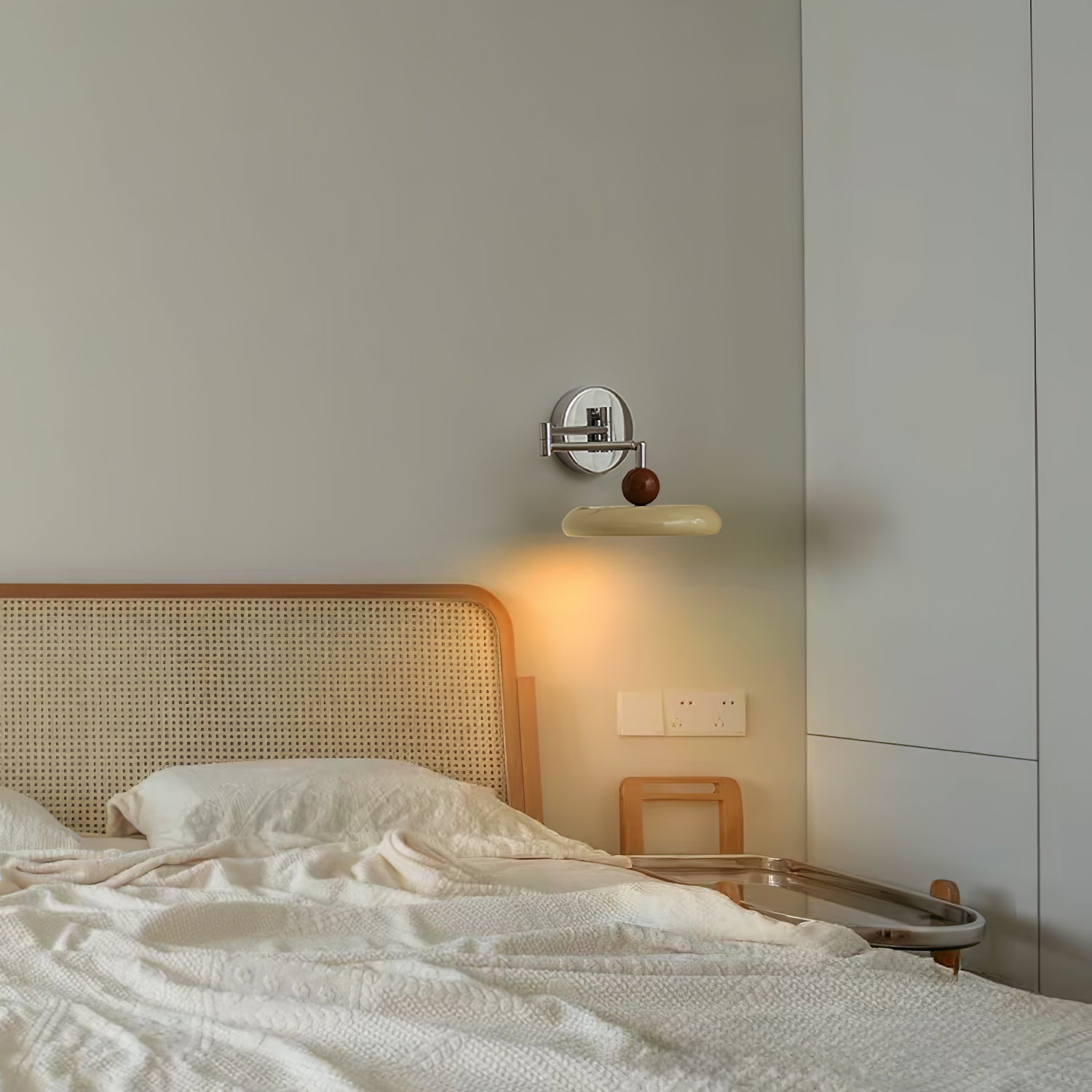 Virelse Vintage Acrylic Wall Lamp - Neutral Decor
