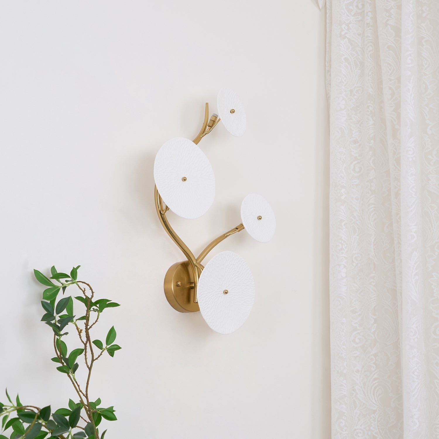 Verena Lotus Petal Wall Lamp