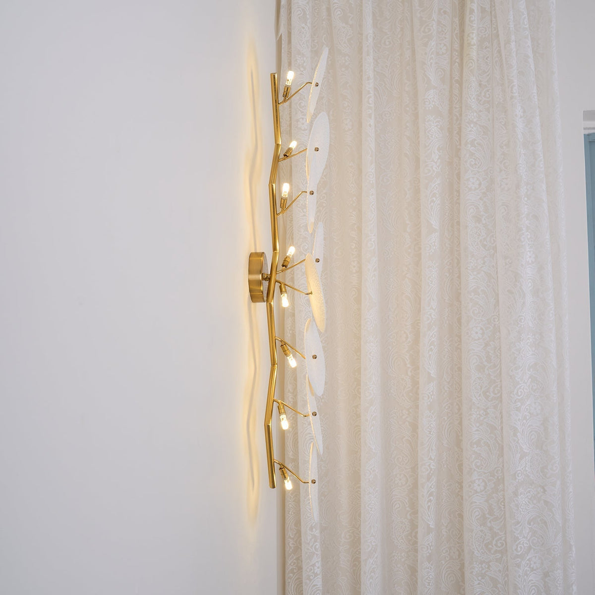 Verena Lotus Petal Wall Lamp