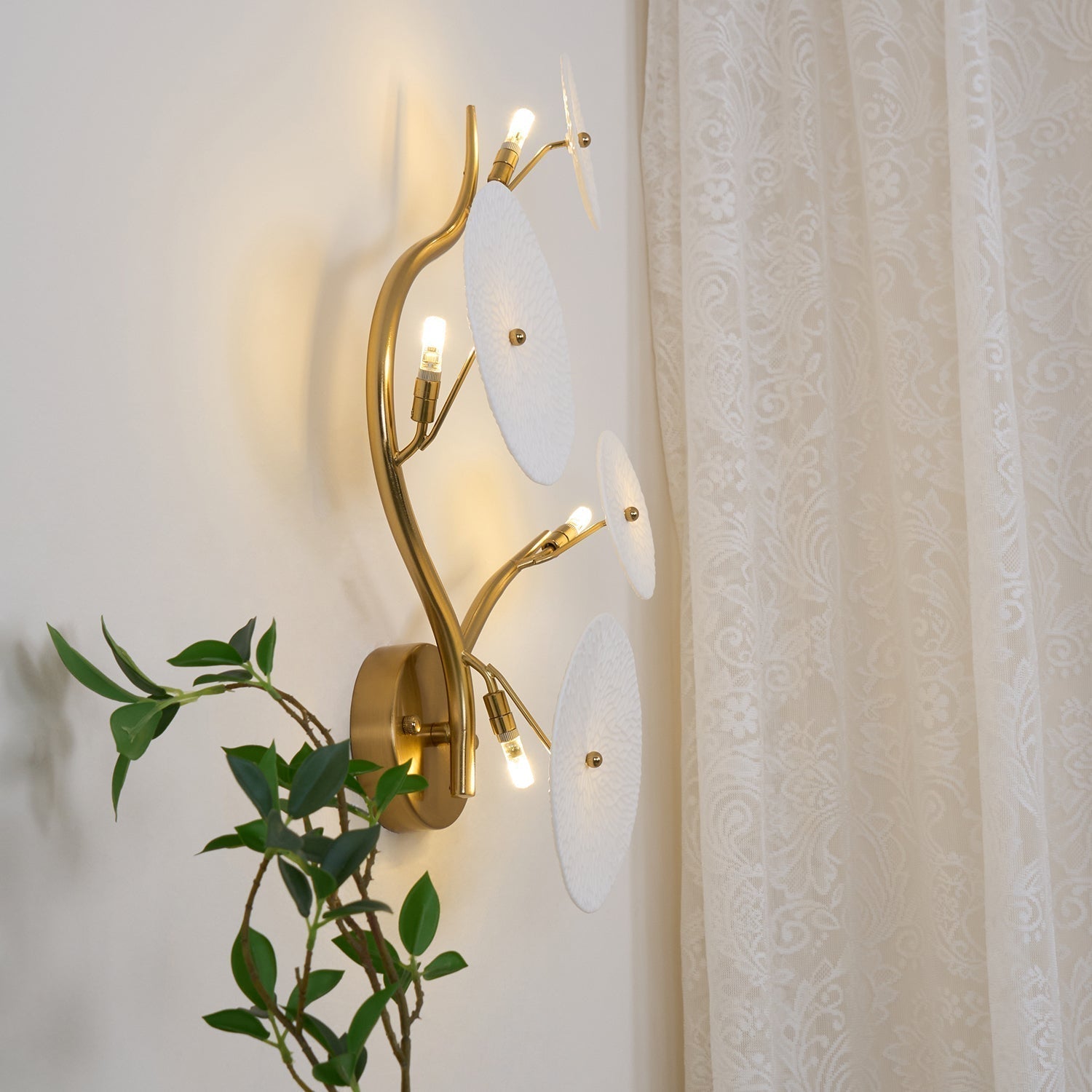 Verena Lotus Petal Wall Lamp