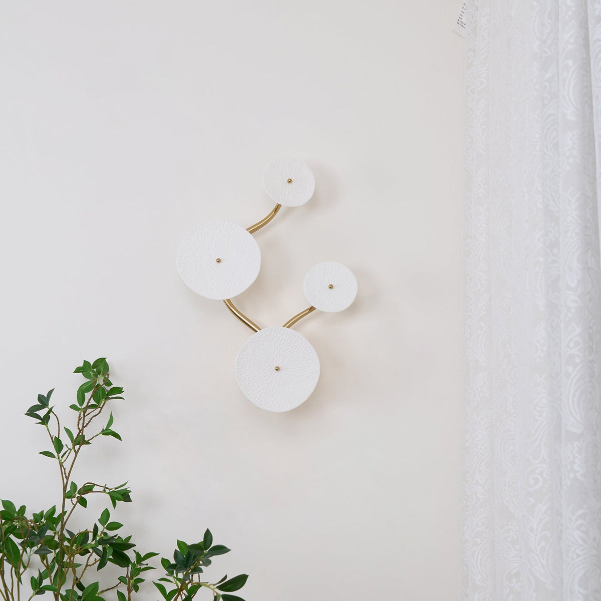 Verena Lotus Petal Wall Lamp