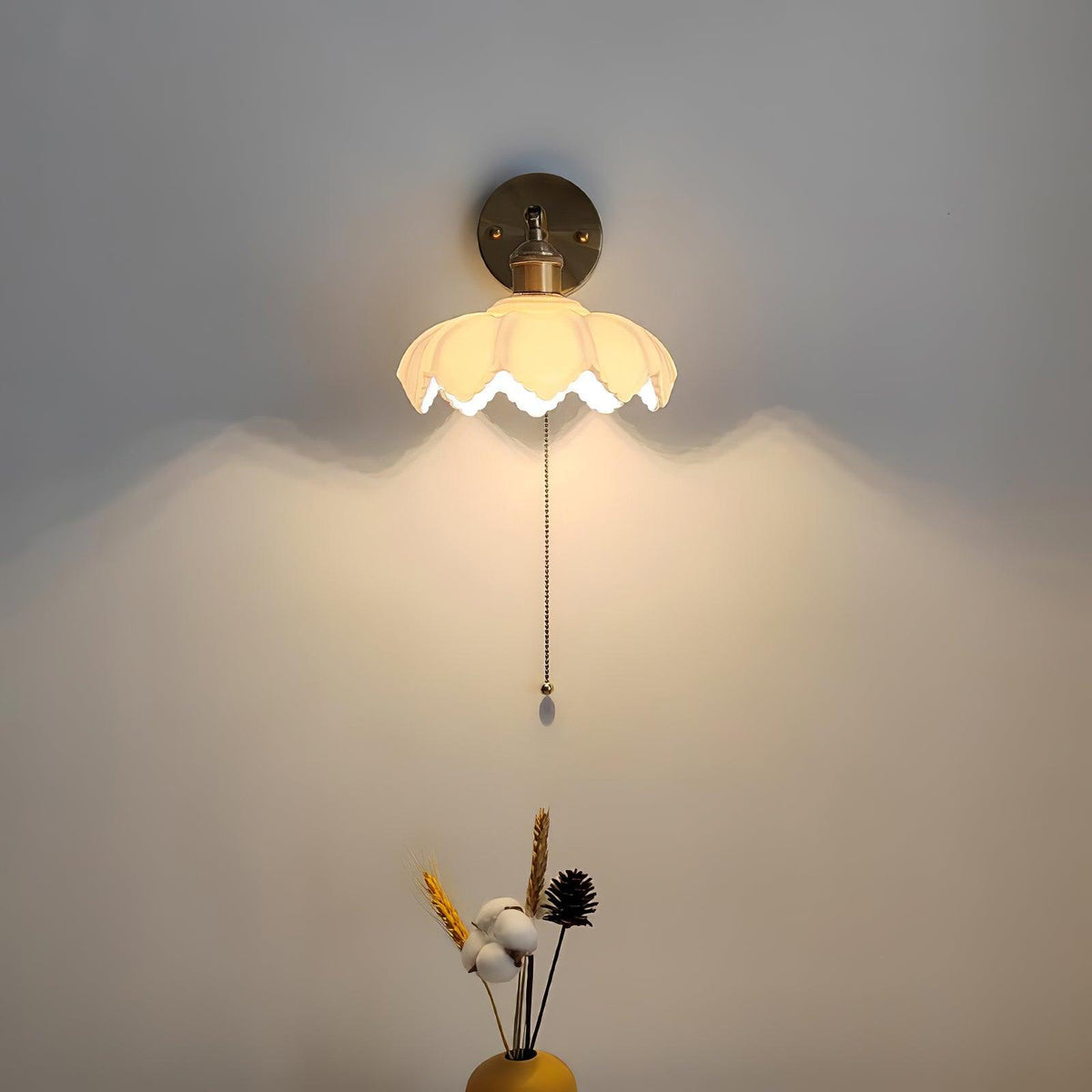 Lotus Nordic Art Rotatable Glass Wall Lamp