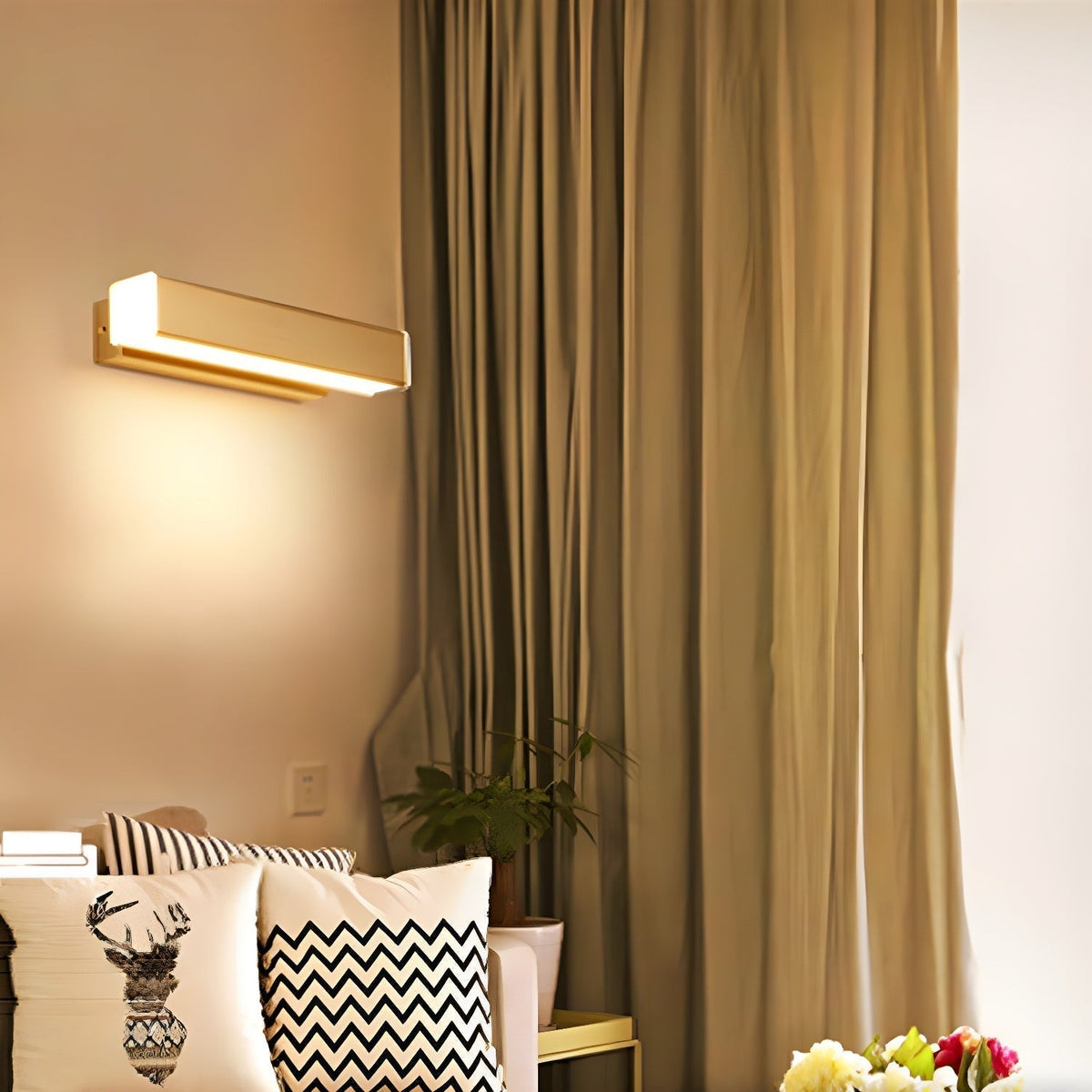 Nave Wood & Acrylic Wall Light