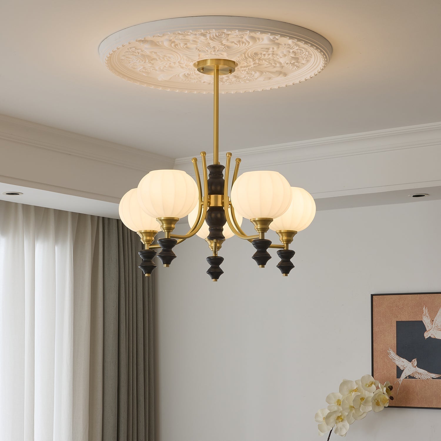 Zavenen Traditional Elegance  Vintage Brass Wood Chandelier