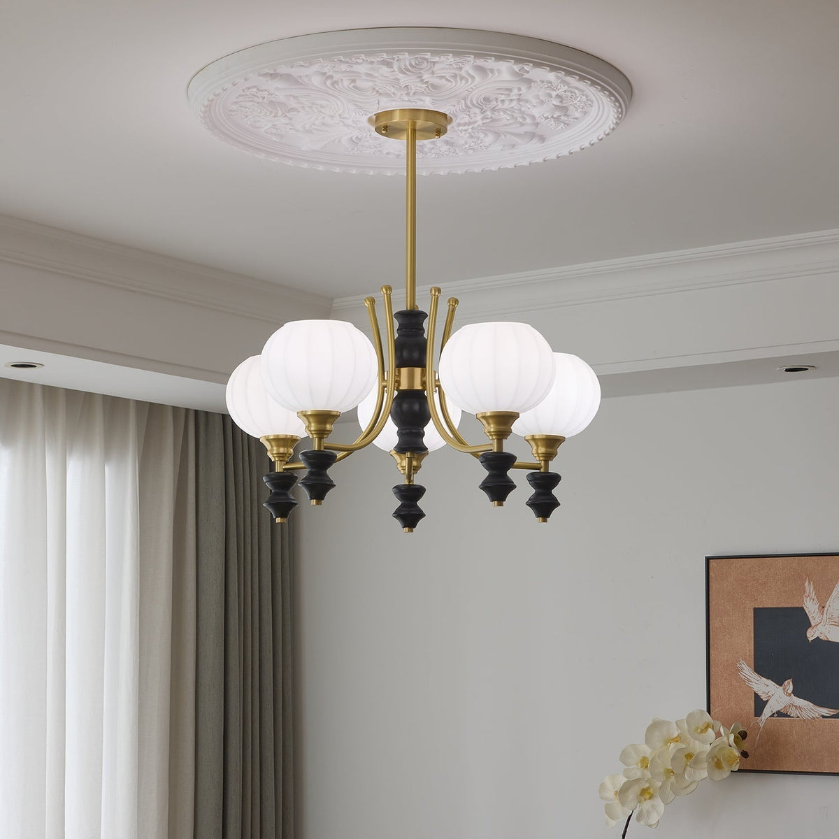 Zavenen Traditional Elegance  Vintage Brass Wood Chandelier