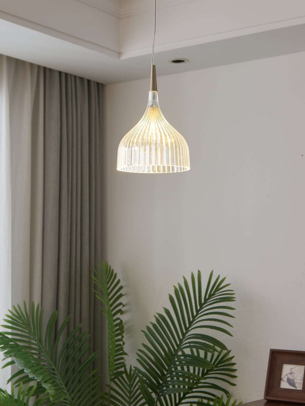 Durven Elegant Pendant Lamp