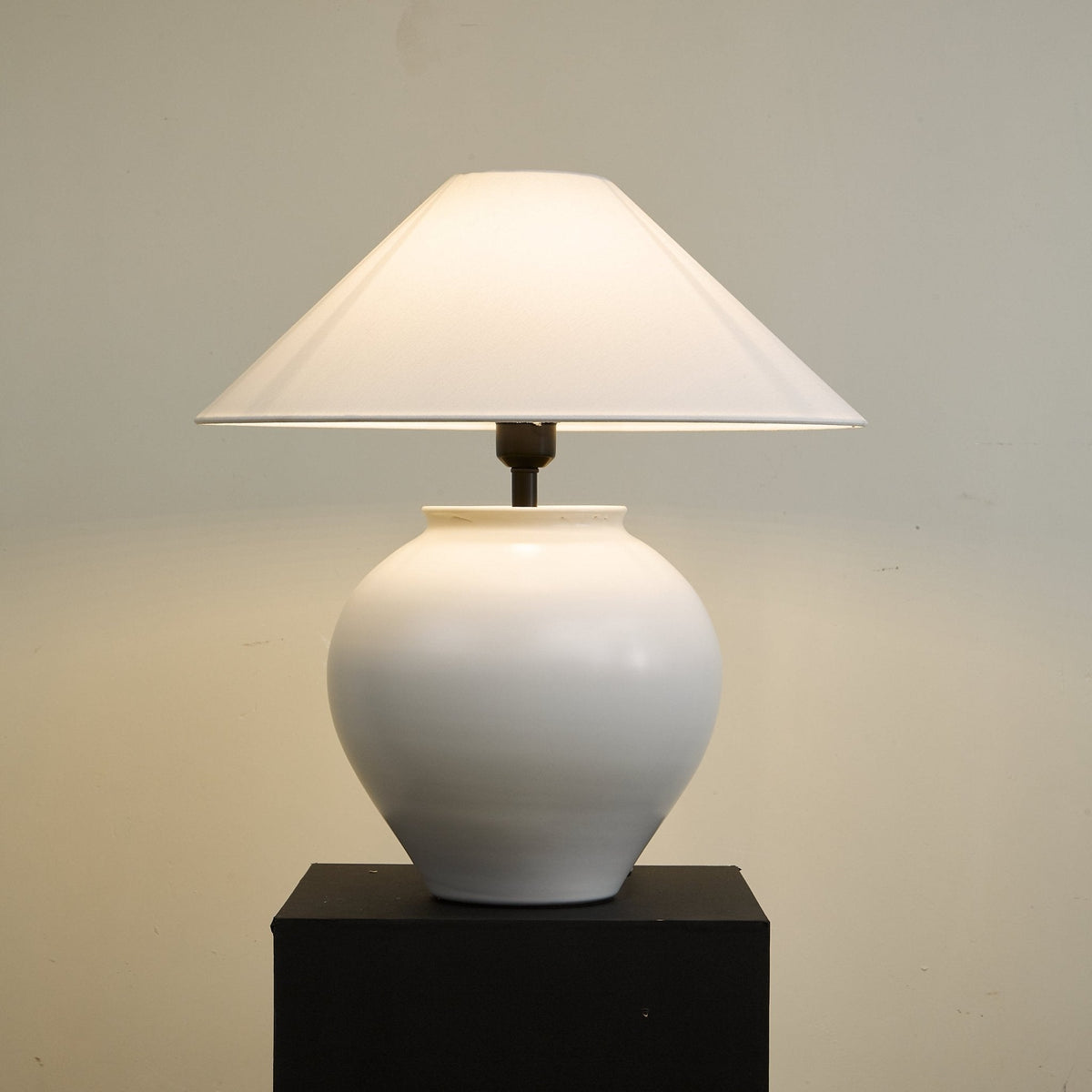 Serinina Classic Fabric Table Lamp