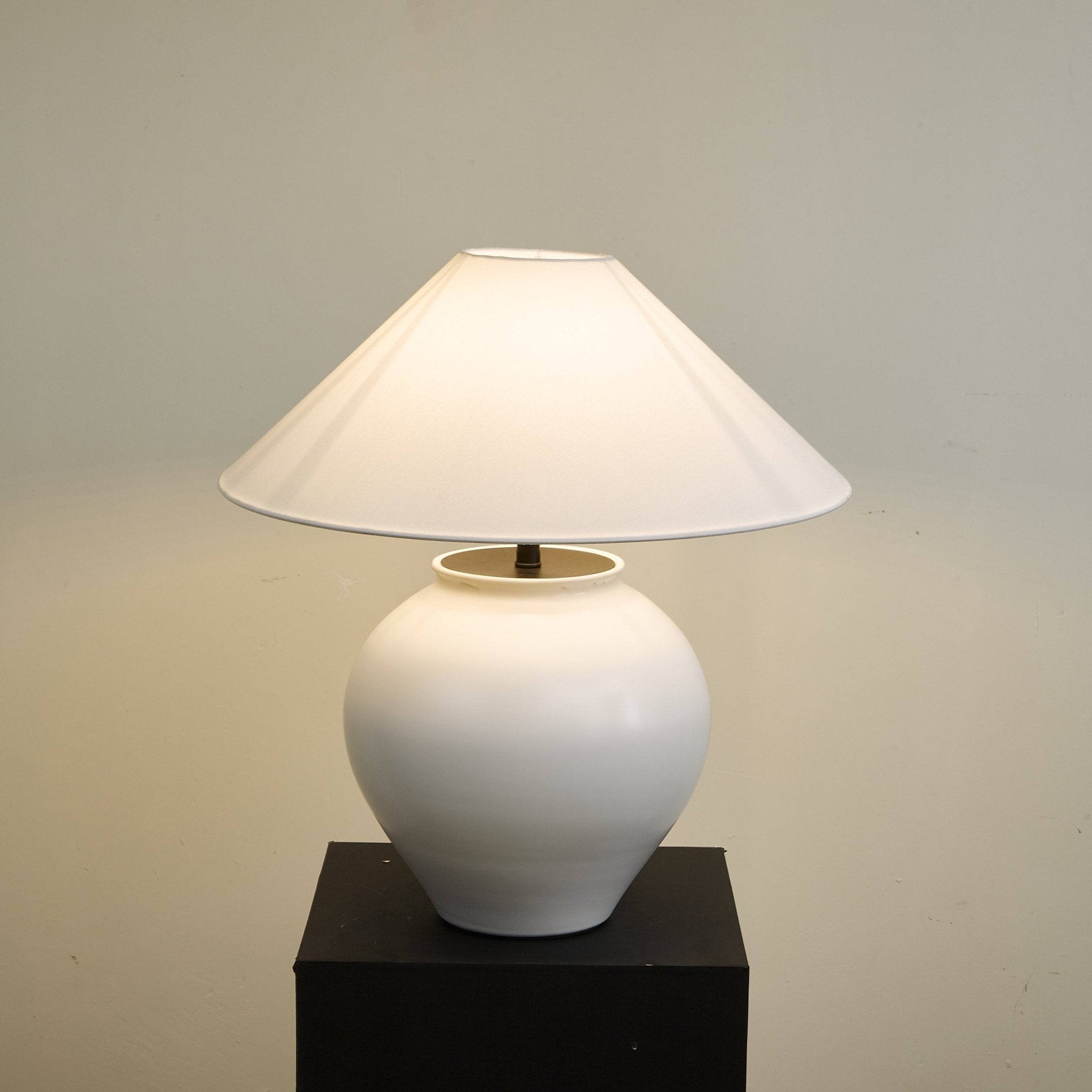 Serinina Classic Fabric Table Lamp
