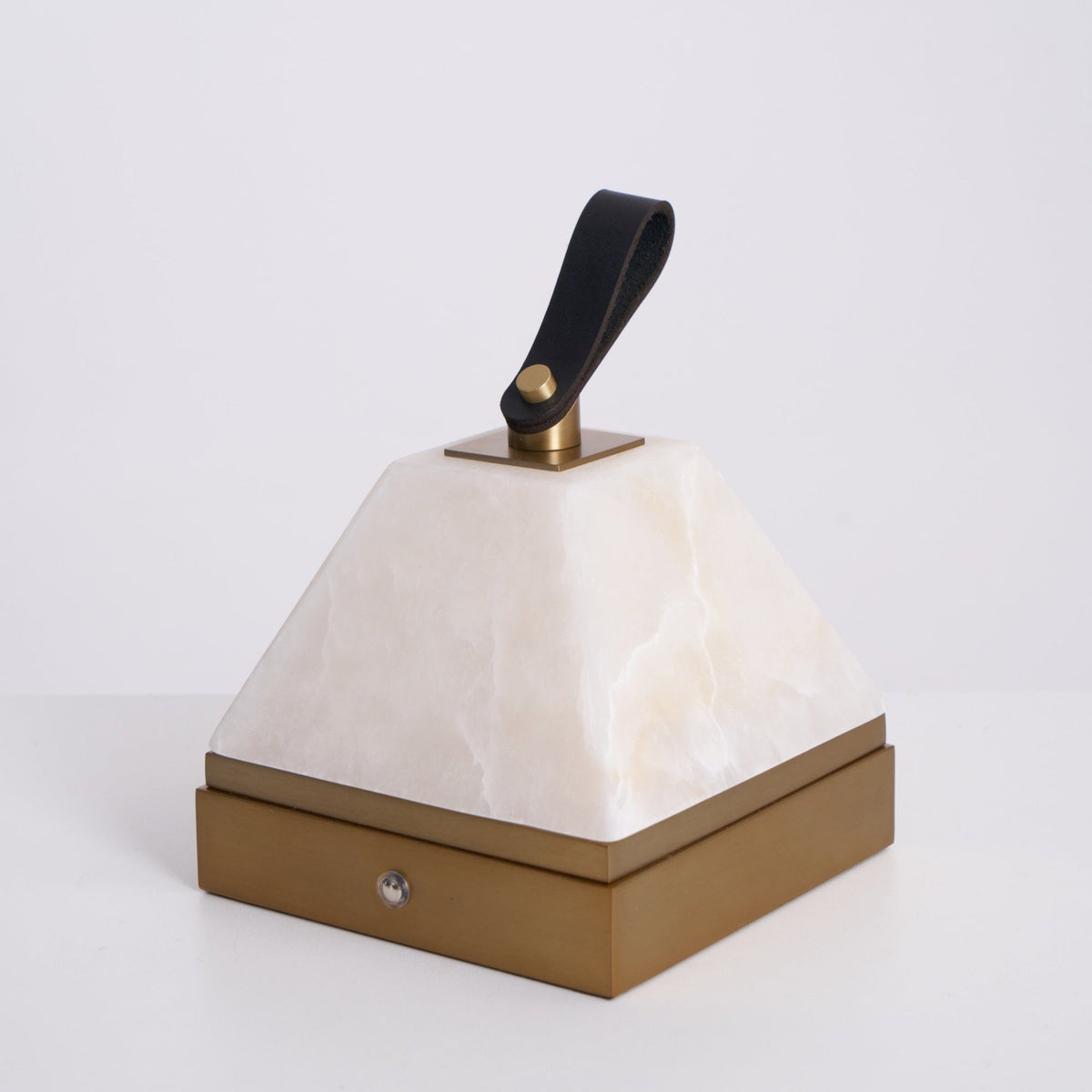 Pyramidale Alabaster Table Lamp with Leather Handle