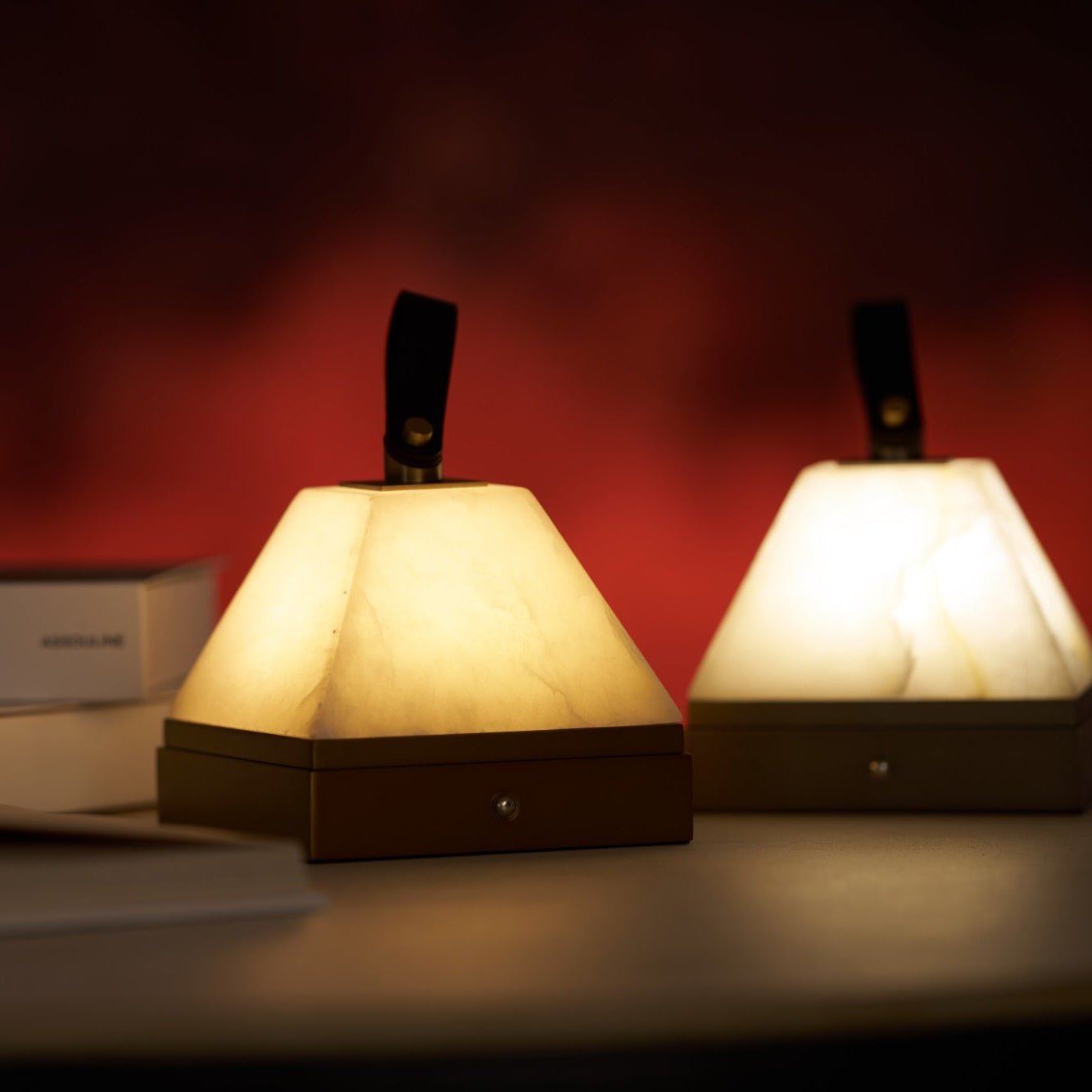 Pyramidale Alabaster Table Lamp with Leather Handle