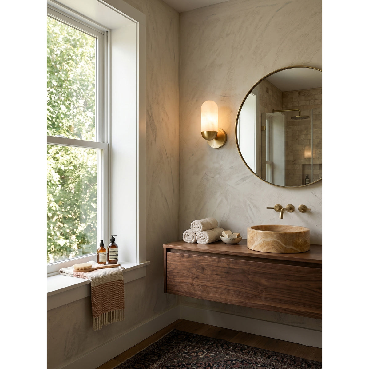 Lumeers Alabaster Wall Lamp