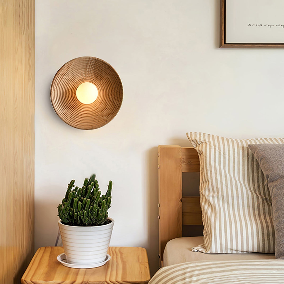 Aldenise Nordic Art Contour Wooden Sconce Wall lamp