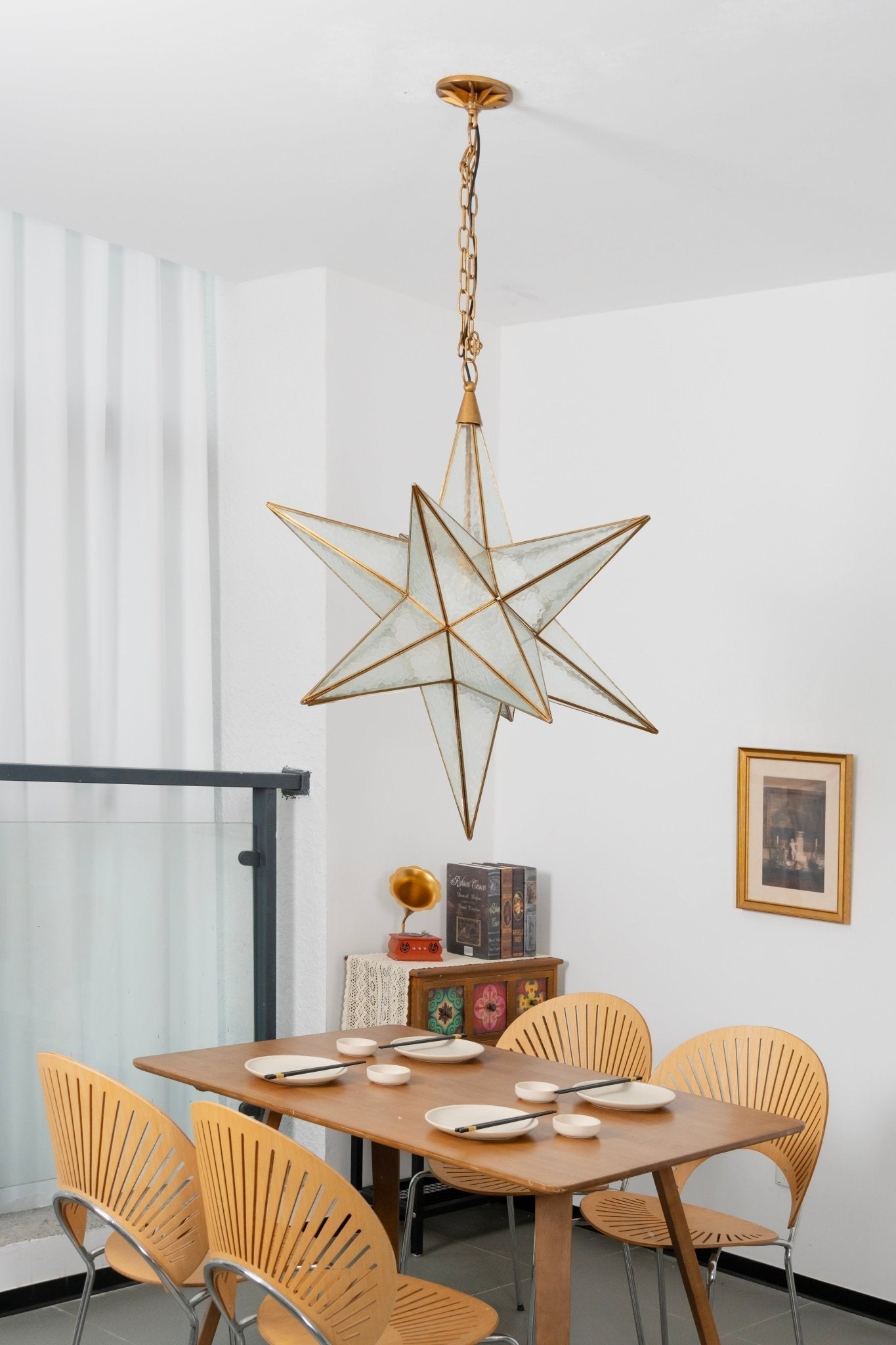 Sotr Elegant Glass Star Chandelier