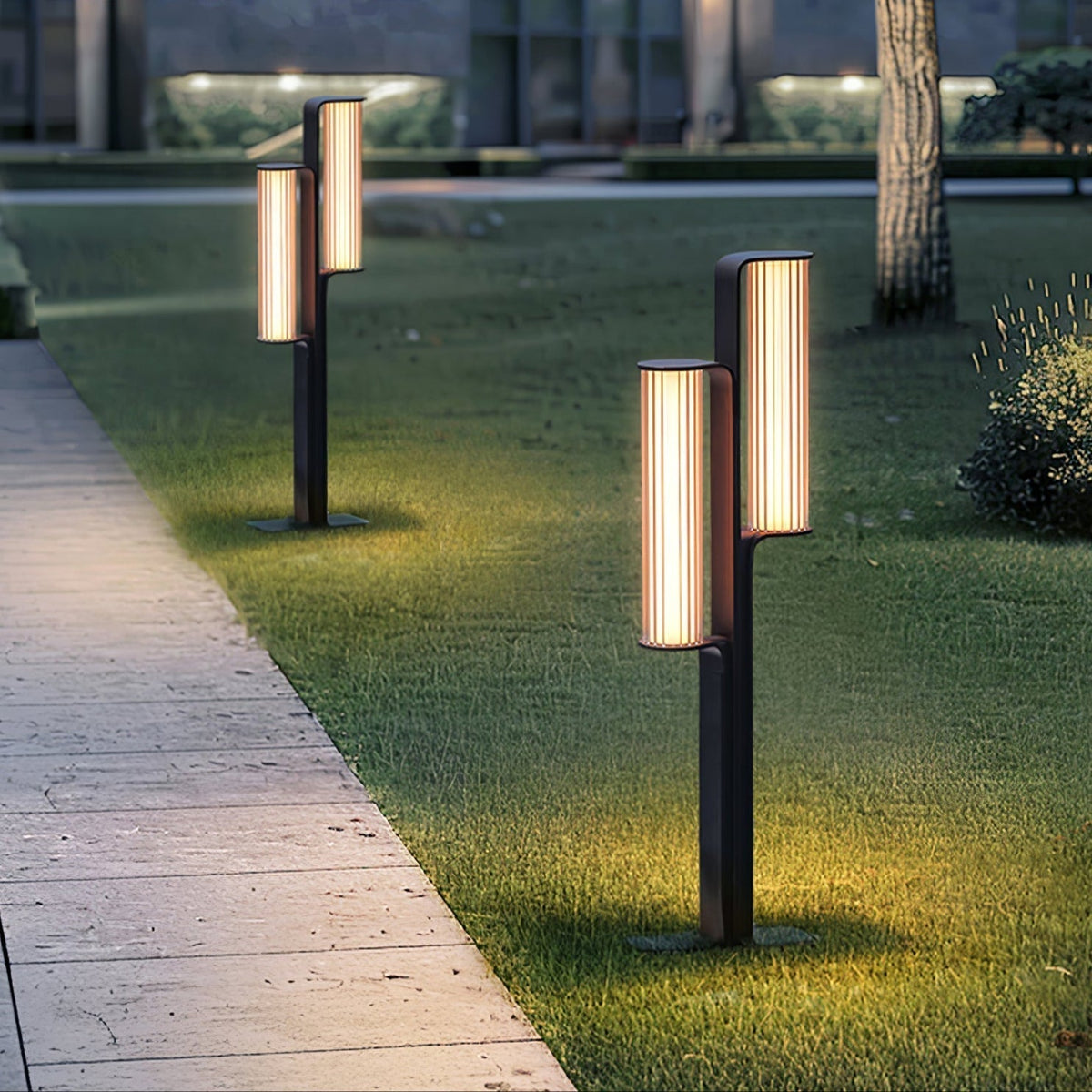 Sorerella Arc Duo Outdoor Lamp