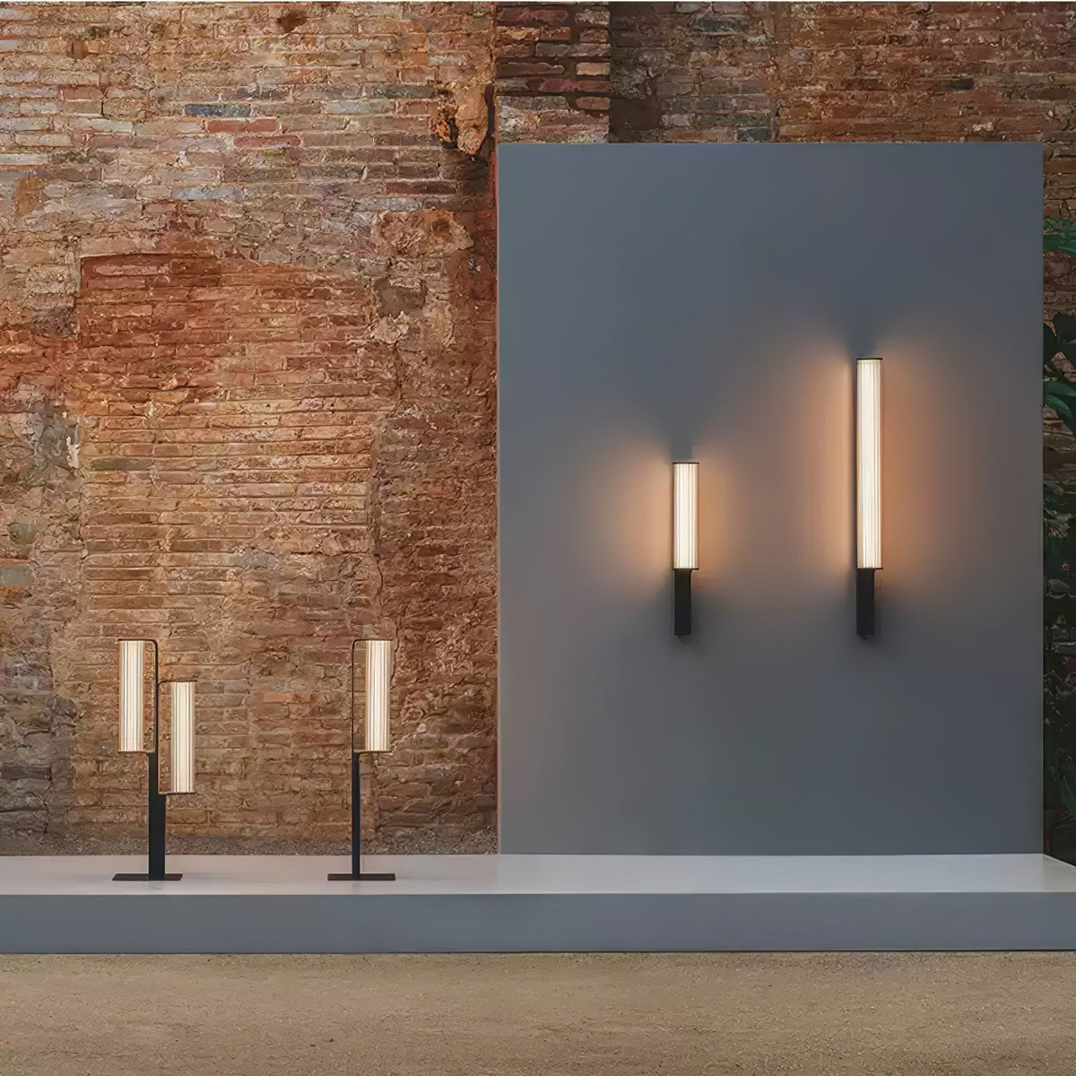Sorerella Arc Duo Outdoor Lamp