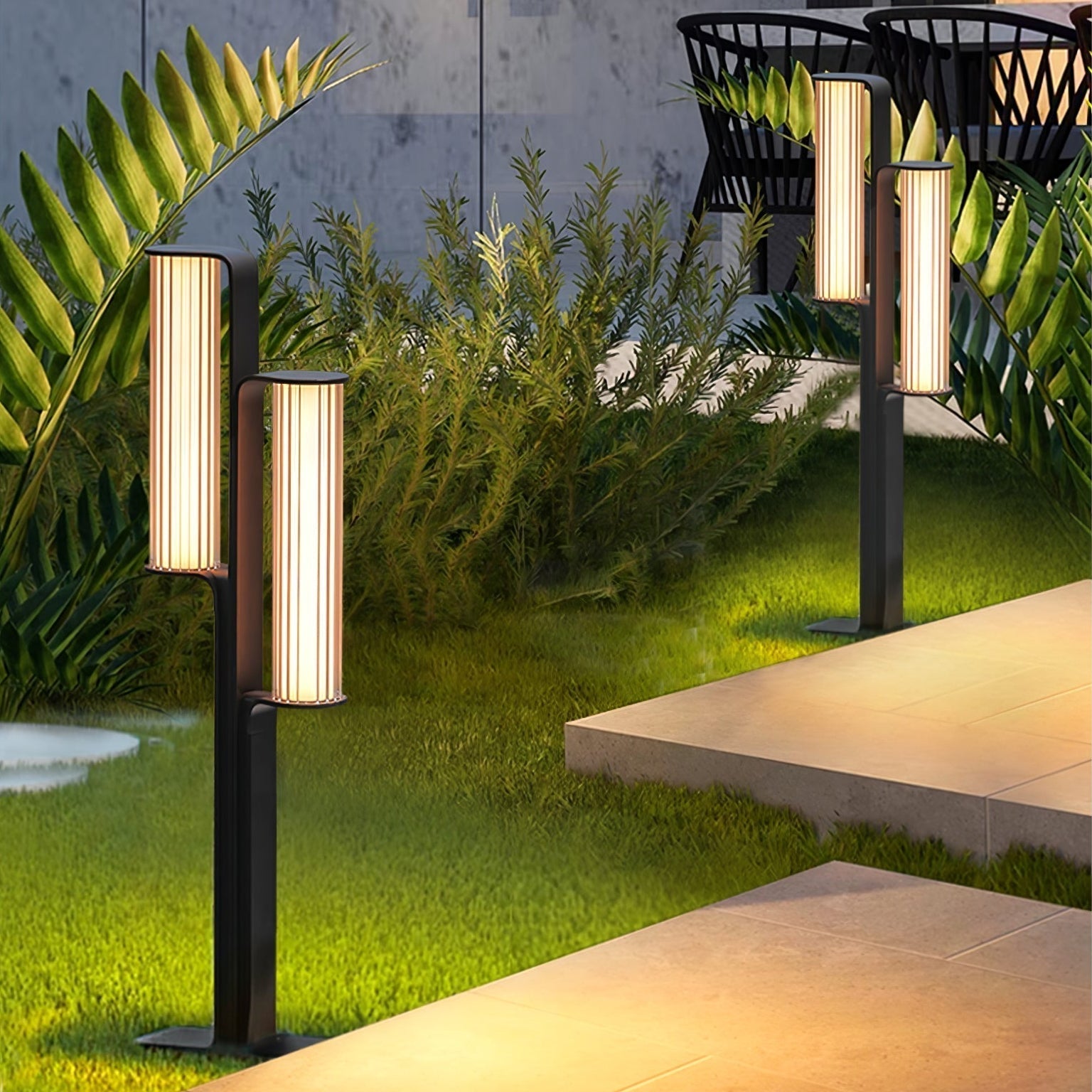 Sorerella Arc Duo Outdoor Lamp
