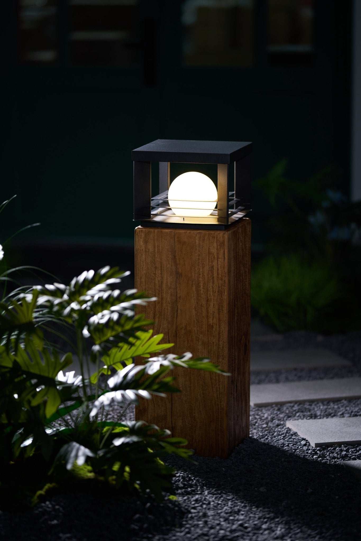 Norarine Crate Outdoor Lamp