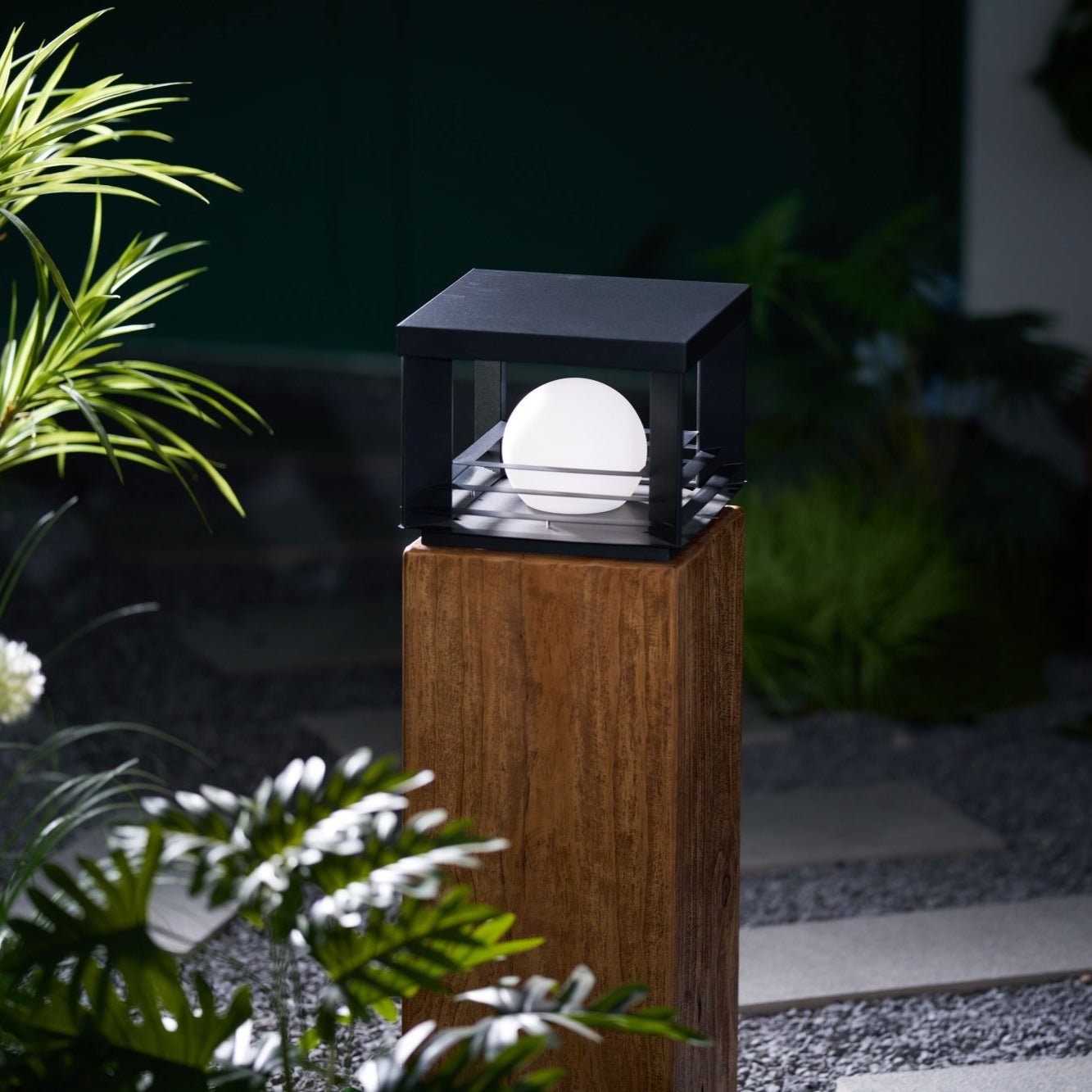 Norarine Crate Outdoor Lamp