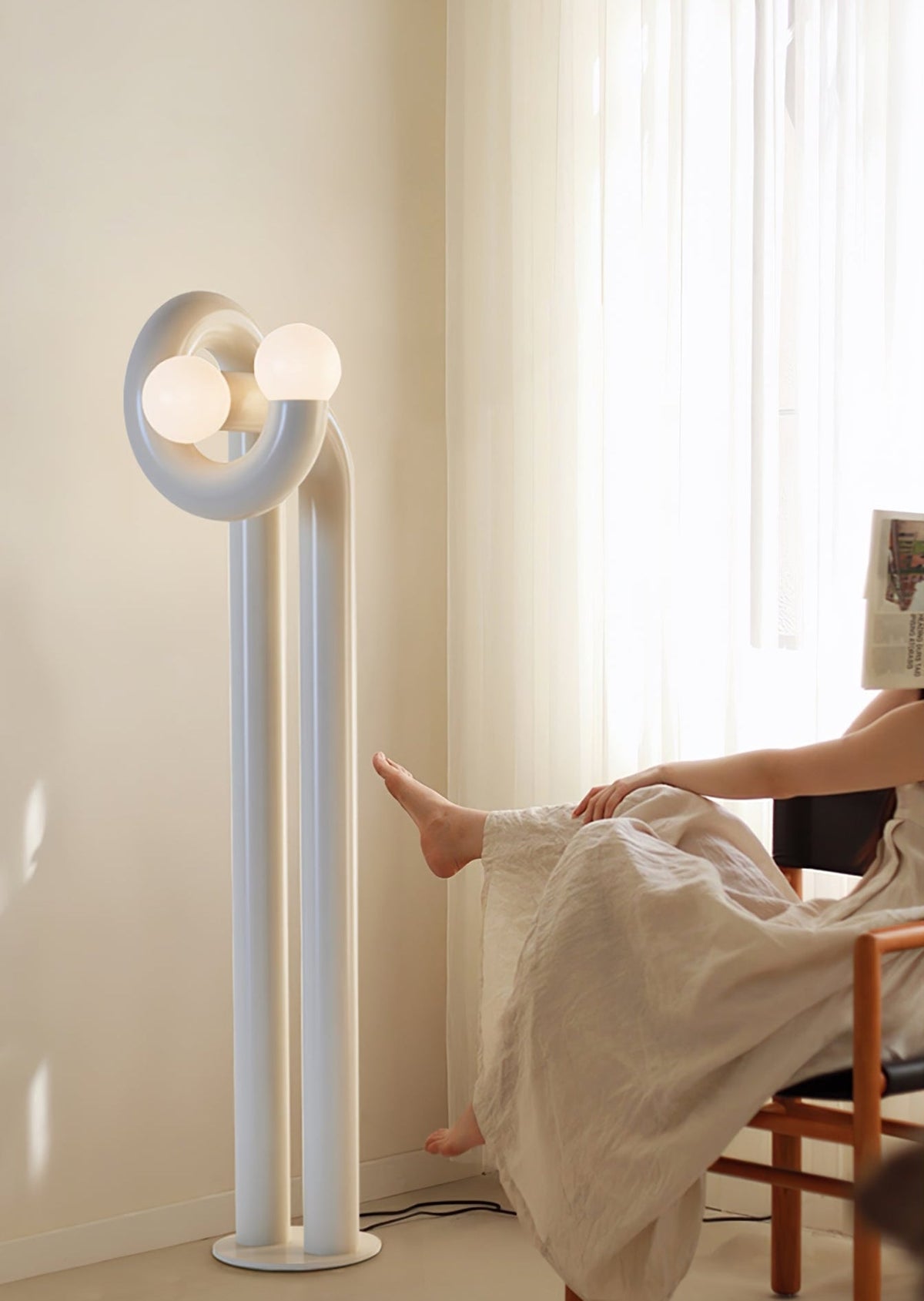 Arraeila Sculptural Floor Lamp
