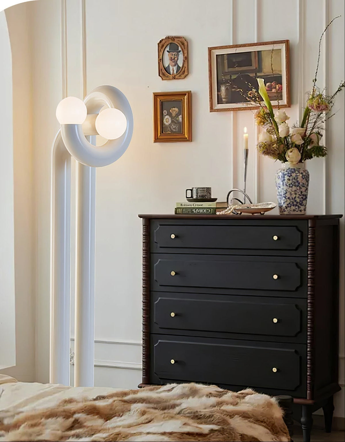 Arraeila Sculptural Floor Lamp