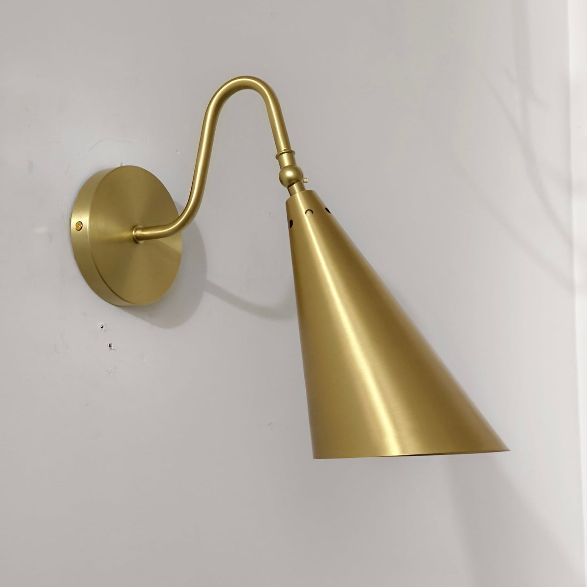 Caliaya Wall Lamp
