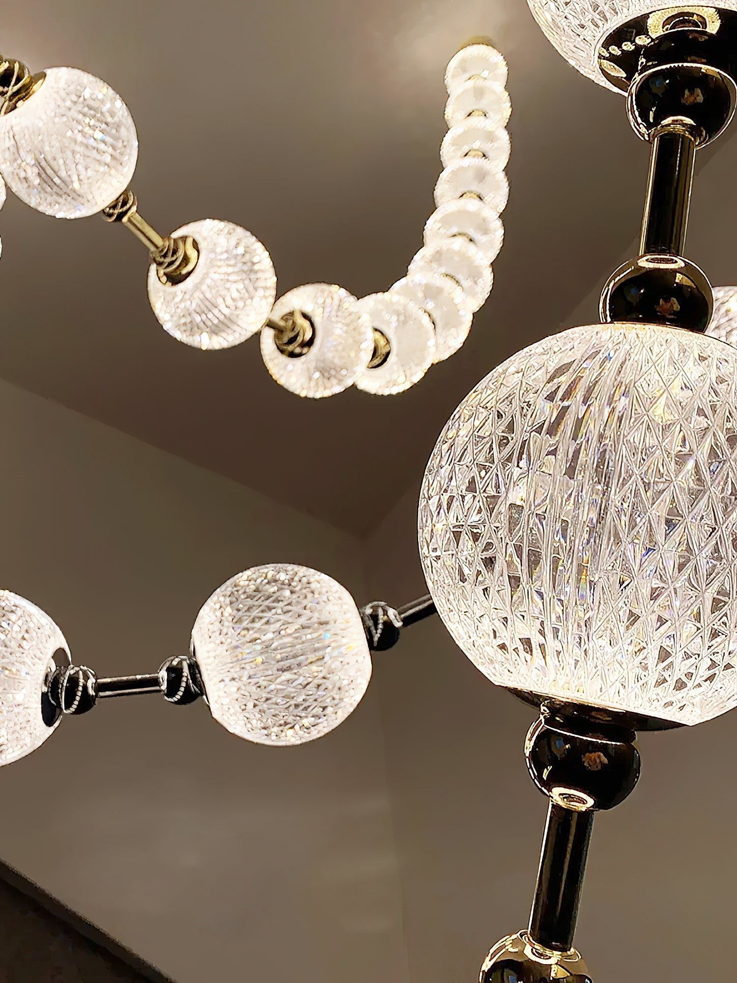 Lindencourt Strand Necklace Chandelier