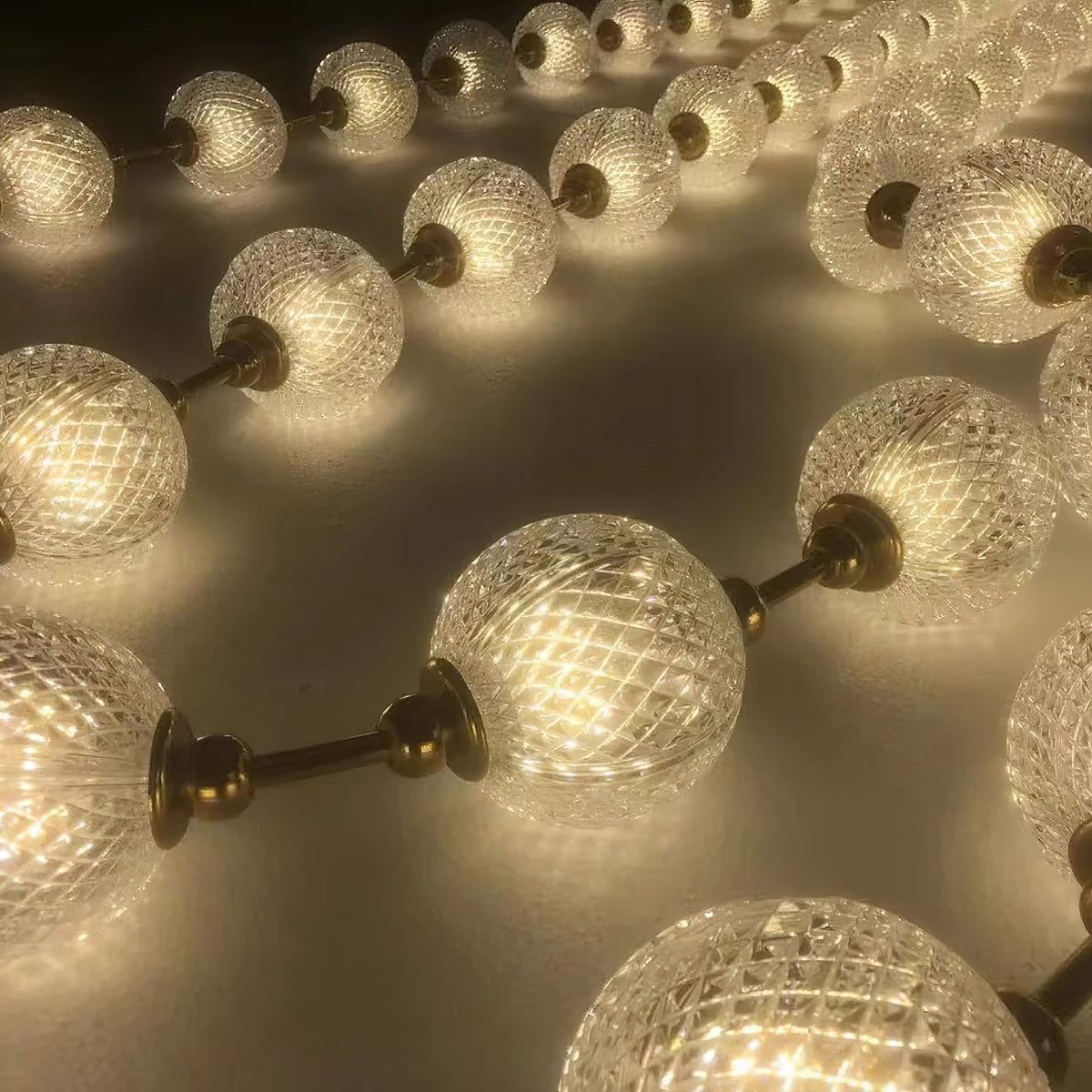 Lindencourt Strand Necklace Chandelier