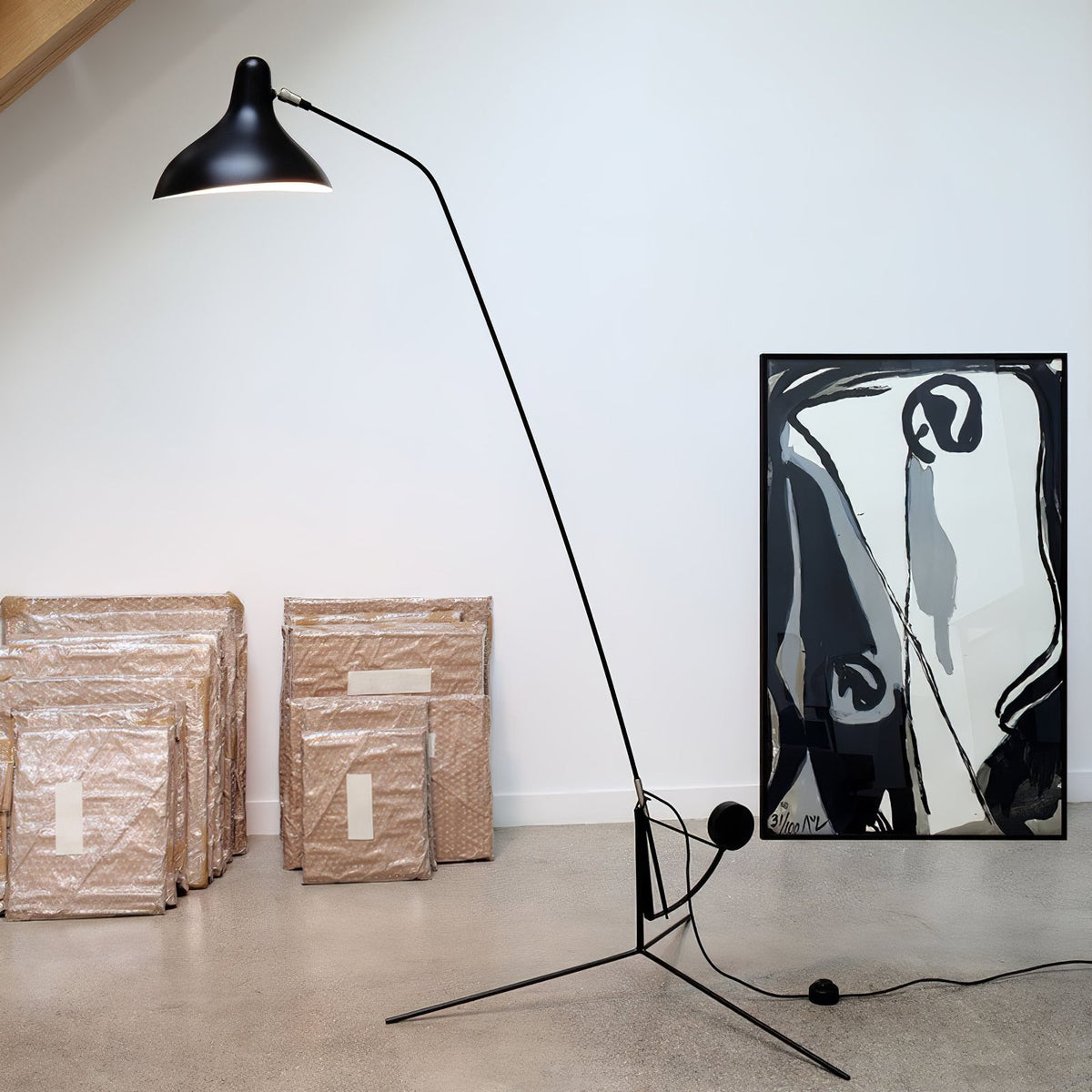 ArcMotion Mantis Arm Floor Lamp