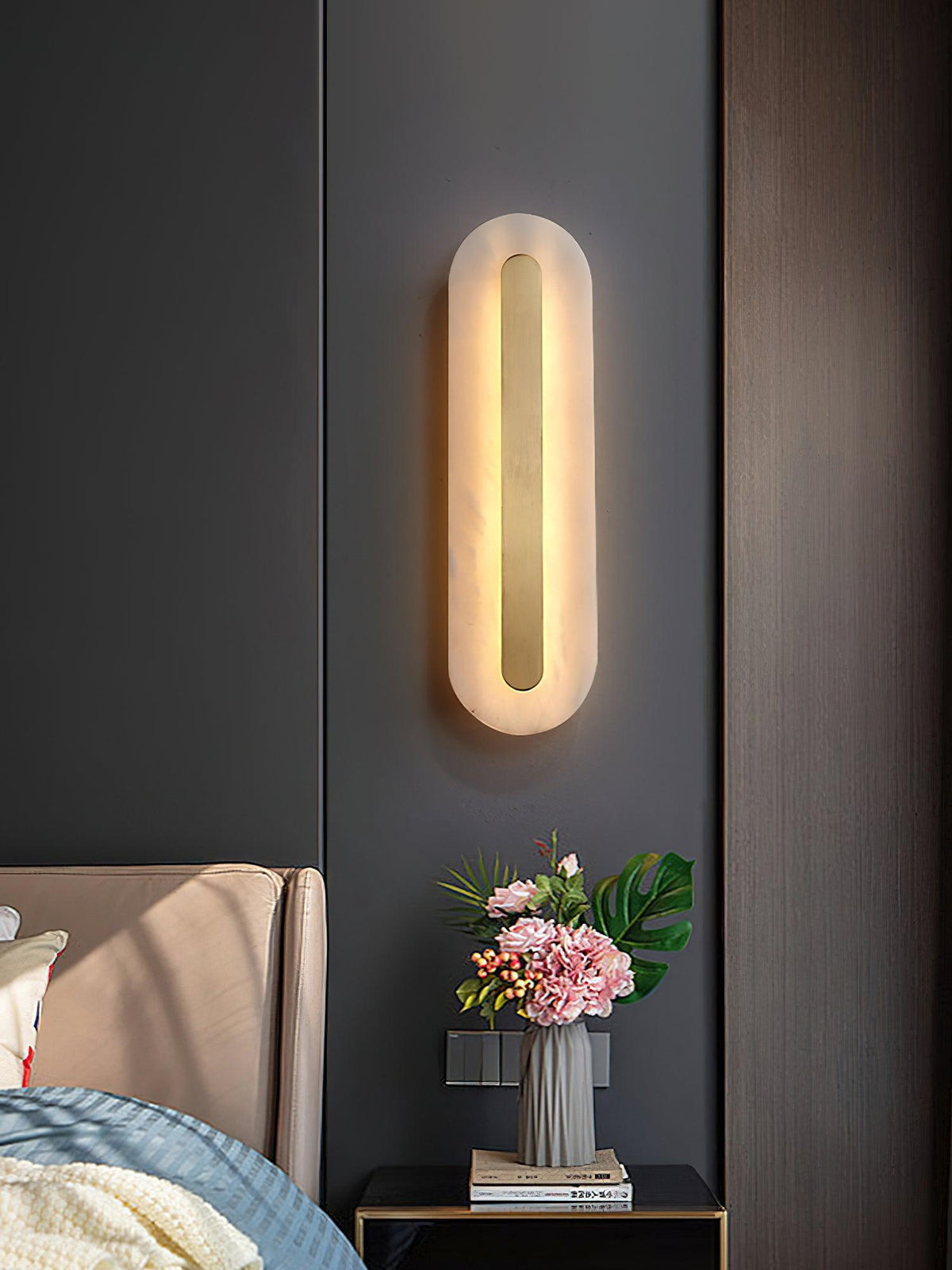 Selvia Minimalist Alabaster Wall Light