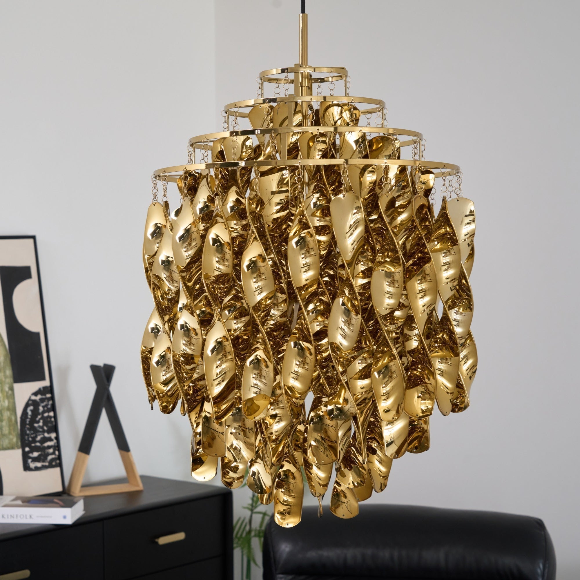 Isoran Luxe Acrylic Chandelier