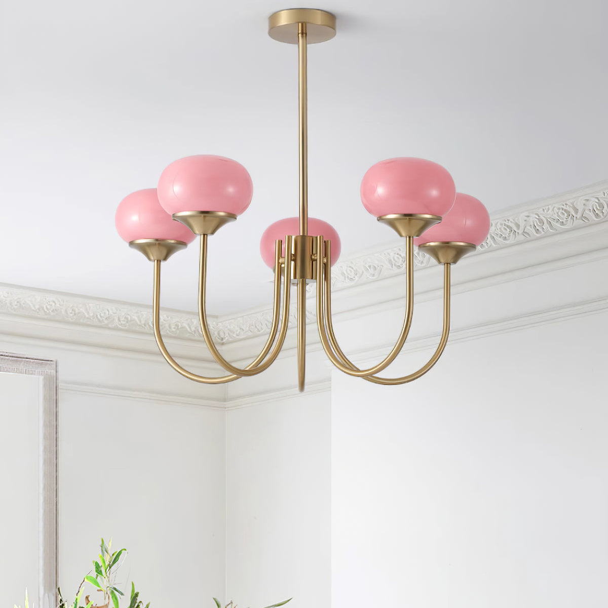 Lustra Chandelier Pink Glass Globe Gold - Neutral Decor