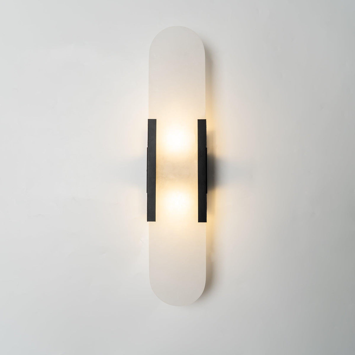 Veo Luxury Alabaster Wall Lamp - Neutral Decor