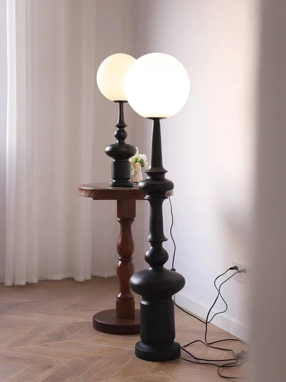 Soralise Roman Column Table Lamp