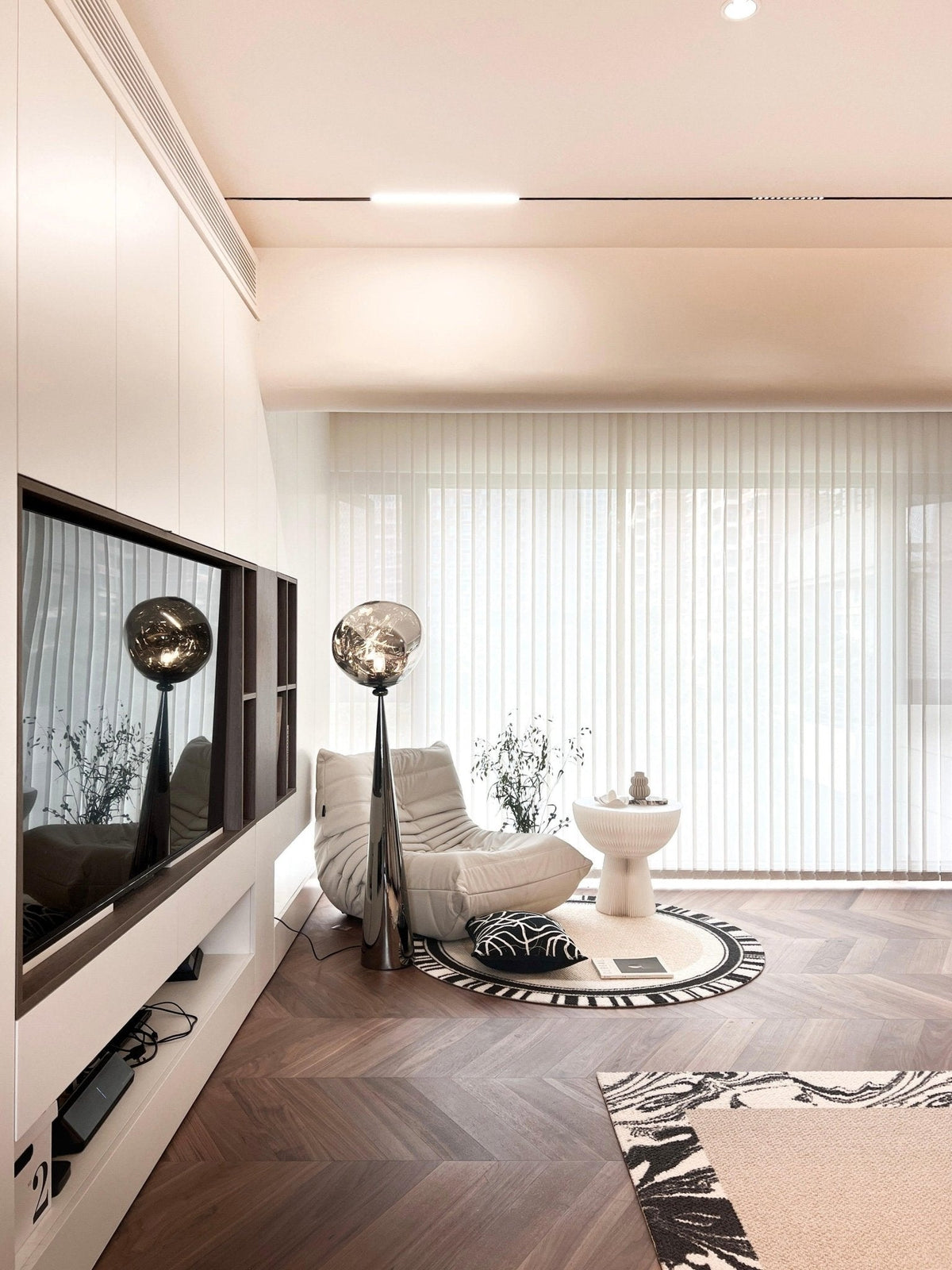 Ovexin Gray Contemporary Floor Lamp