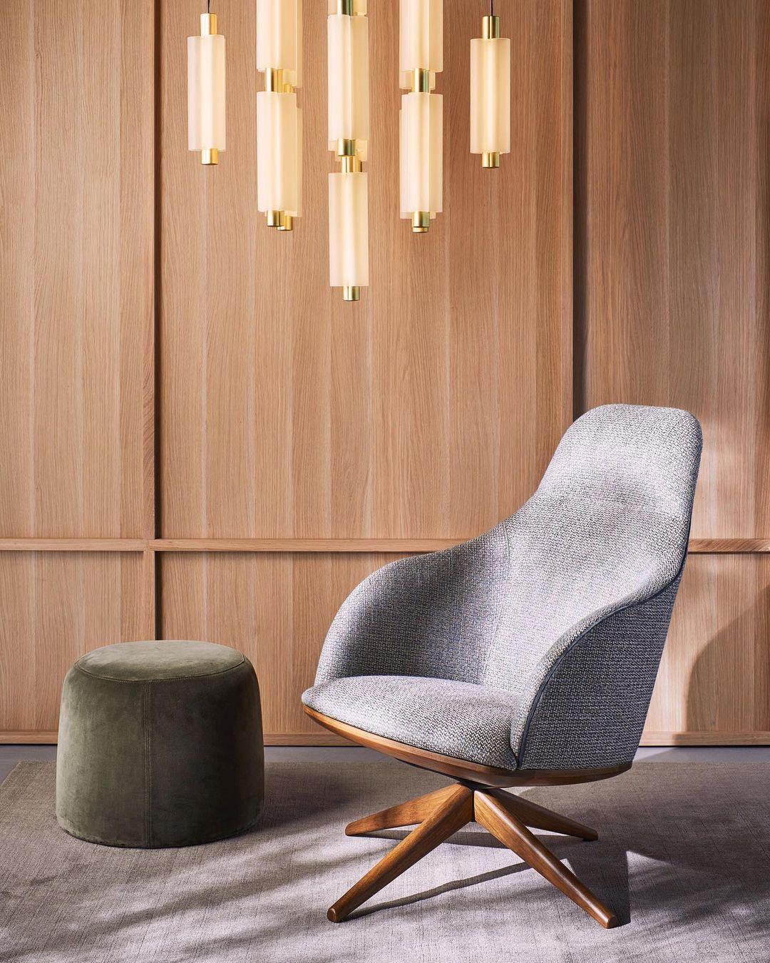 Nirarira Acrylic Industrial Pendant Light