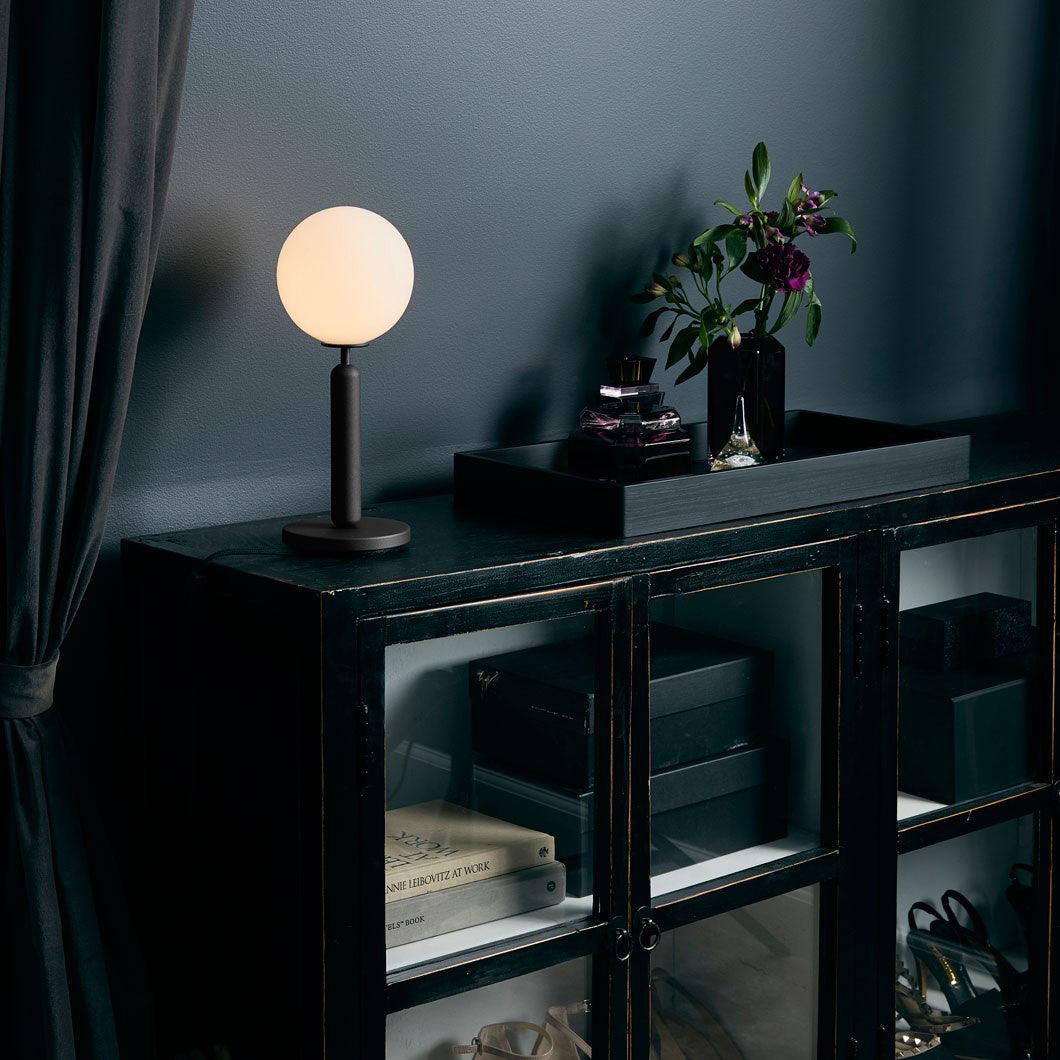 Eirelielle Minimalist Glass Table Lamp